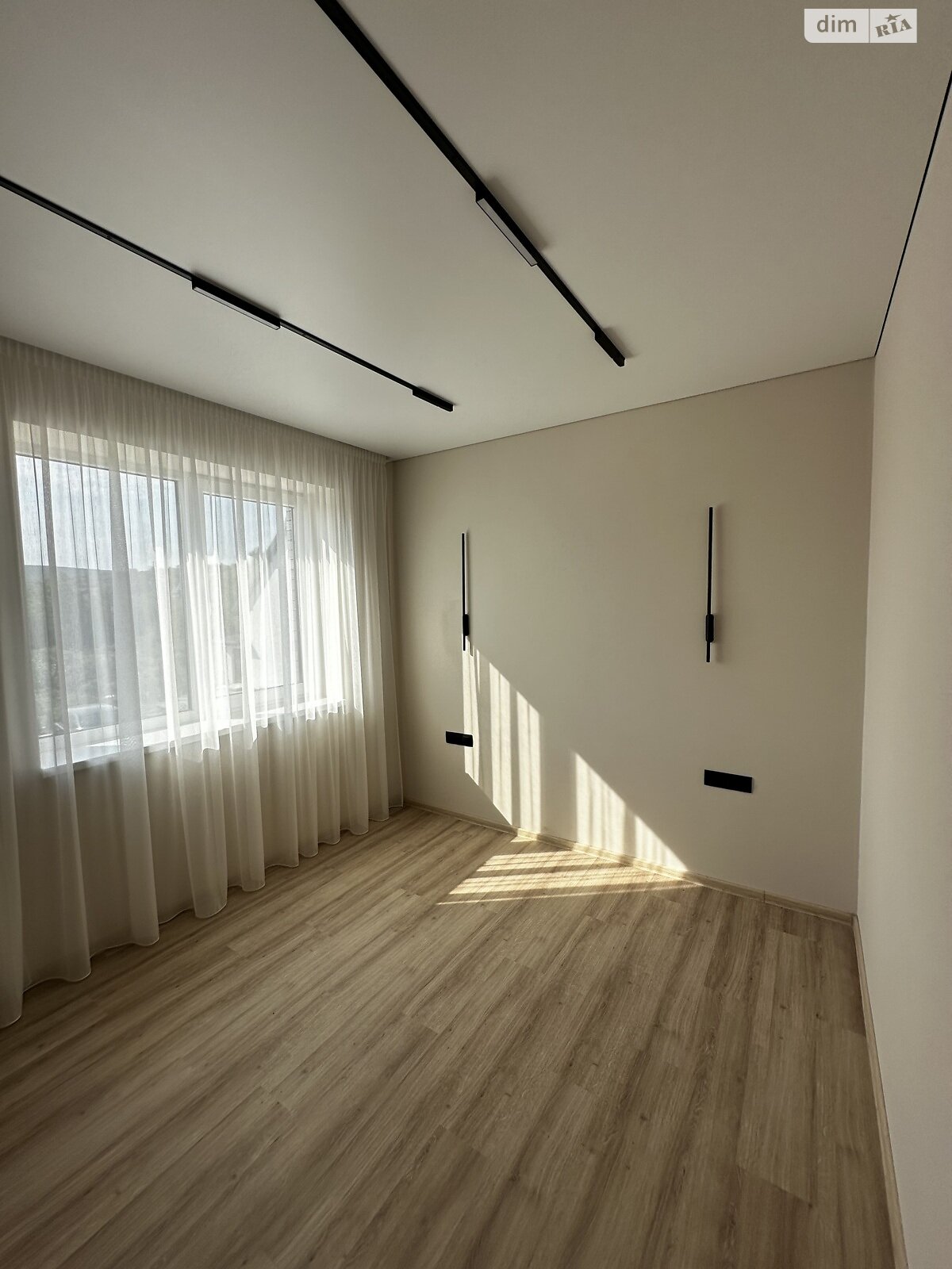 двоповерховий таунхаус, 100 кв. м, цегла. Продаж у Ужгороді фото 1 двоповерховий таунхаус, 100 кв. м, цегла. Продаж у Ужгороді фото 1