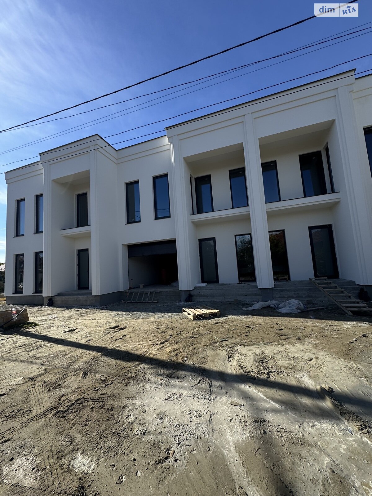 двухэтажный таунхаус, 120 кв. м, кирпич. Продажа в Ужгороде фото 1 двухэтажный таунхаус, 120 кв. м, кирпич. Продажа в Ужгороде фото 1