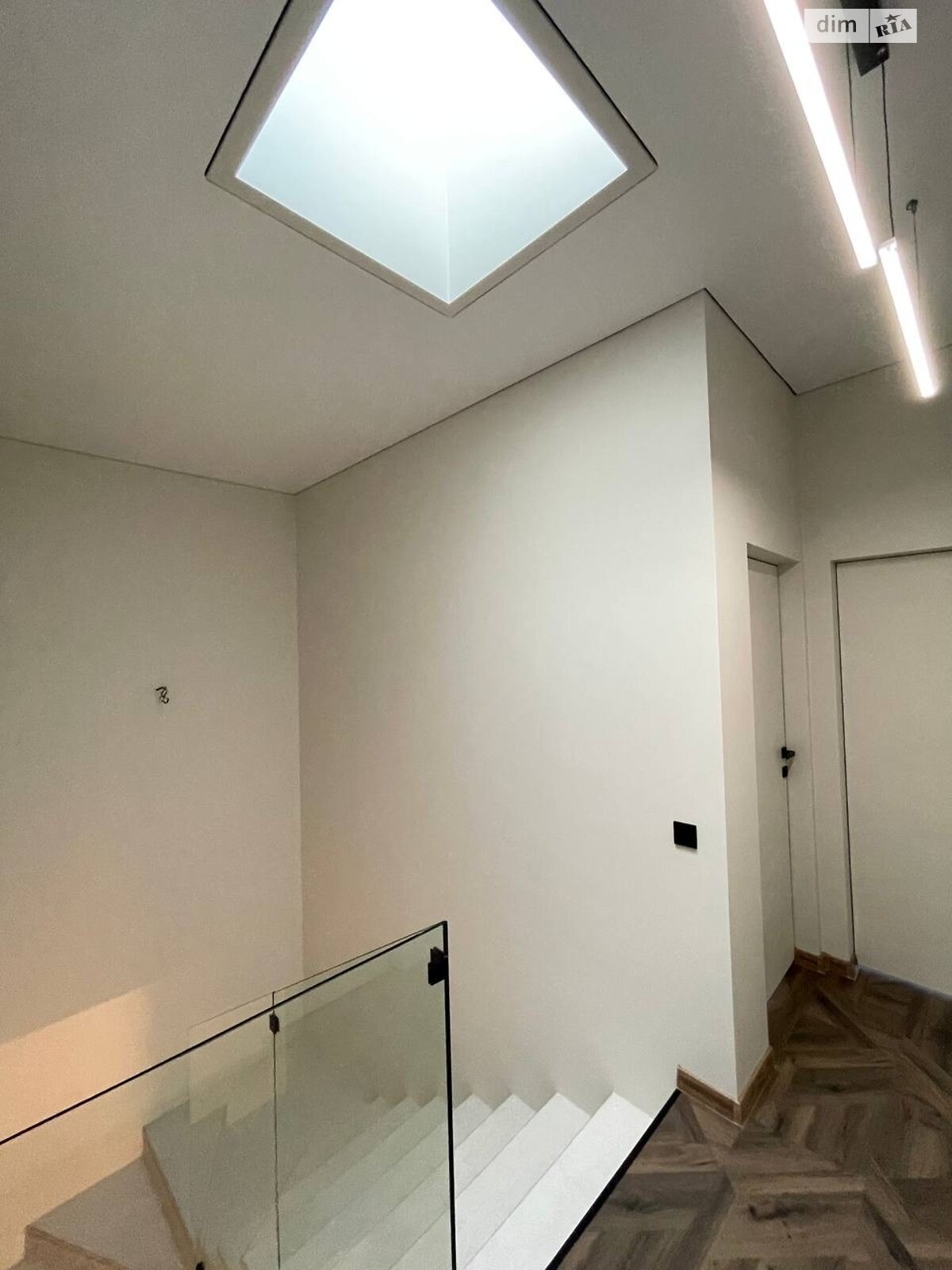 двухэтажный таунхаус, 154 кв. м, кирпич. Продажа в Ужгороде фото 1