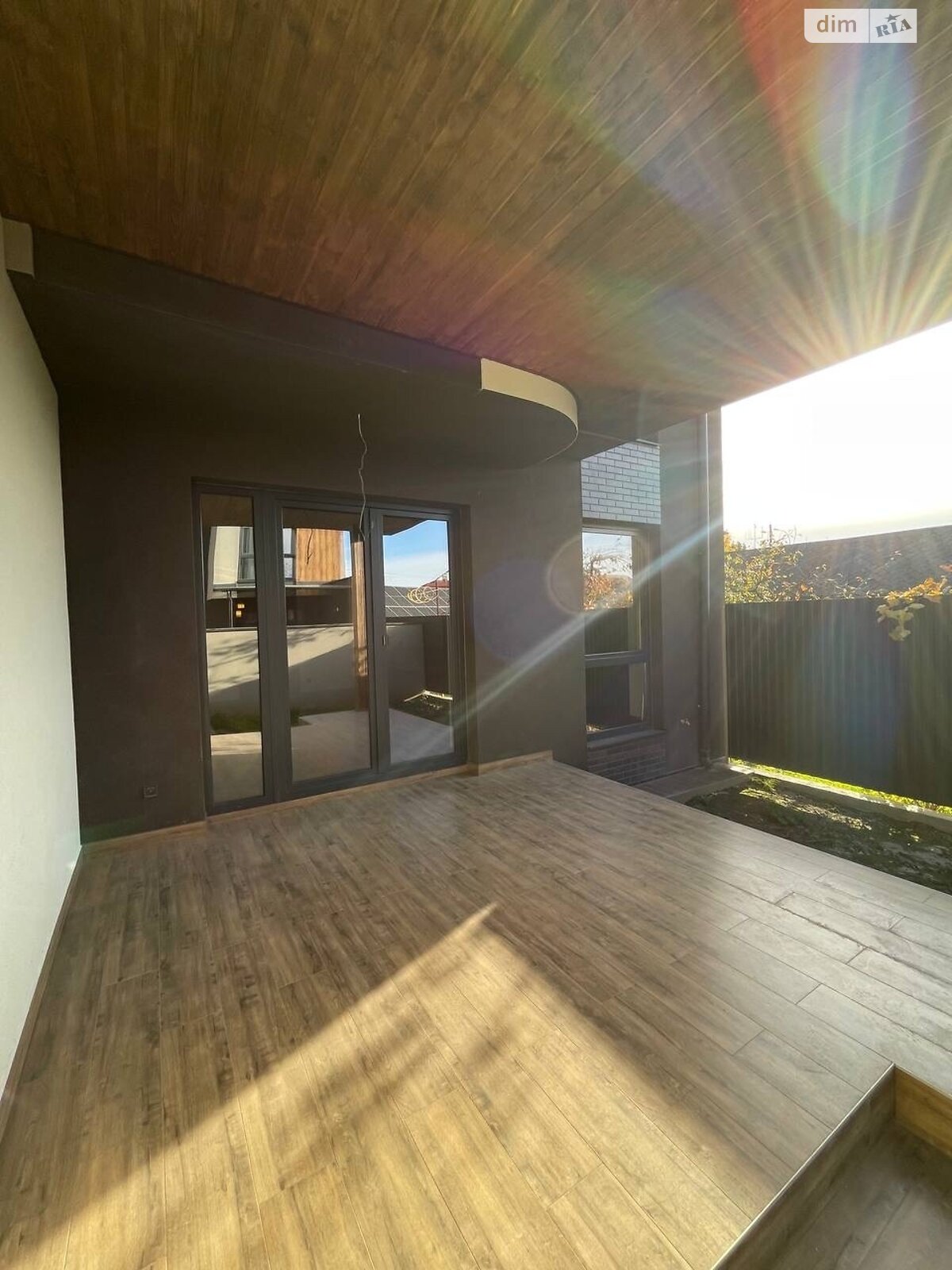 двухэтажный таунхаус, 154 кв. м, кирпич. Продажа в Ужгороде фото 1