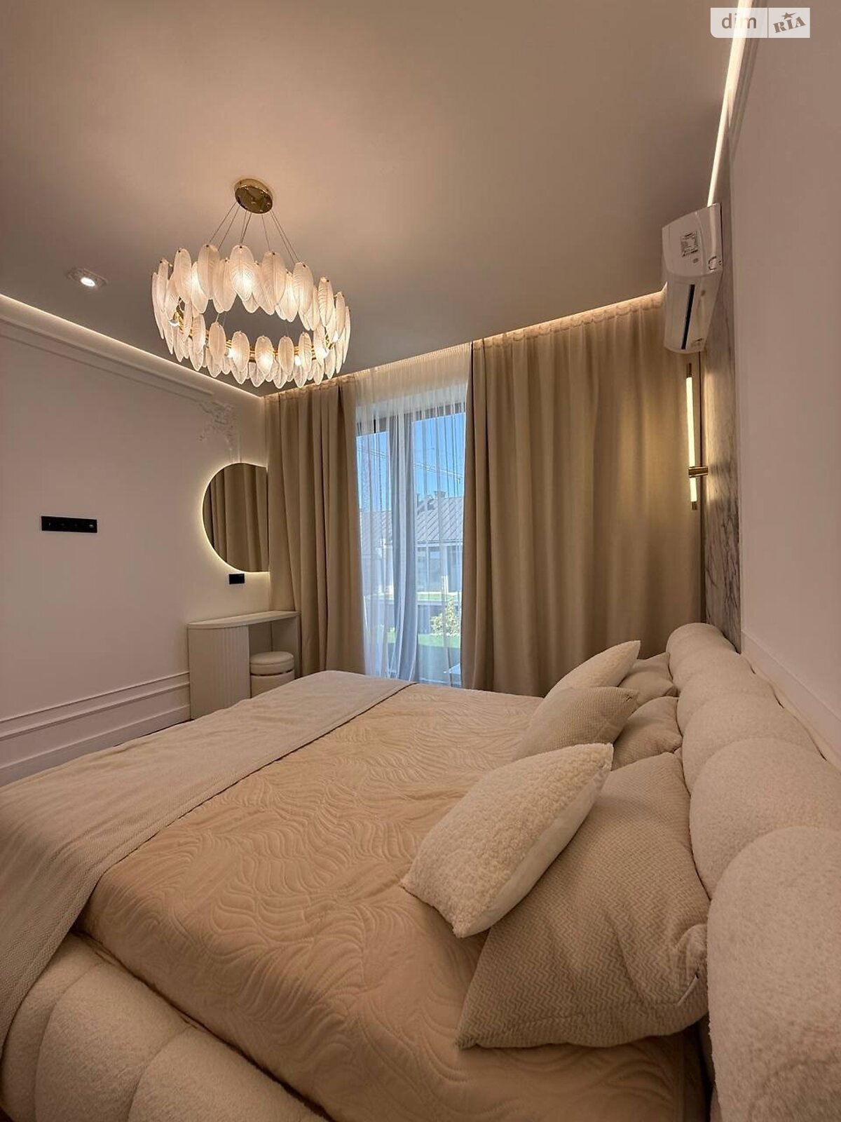 двоповерховий таунхаус, 150 кв. м, цегла. Продаж у Ужгороді фото 1 двоповерховий таунхаус, 150 кв. м, цегла. Продаж у Ужгороді фото 1