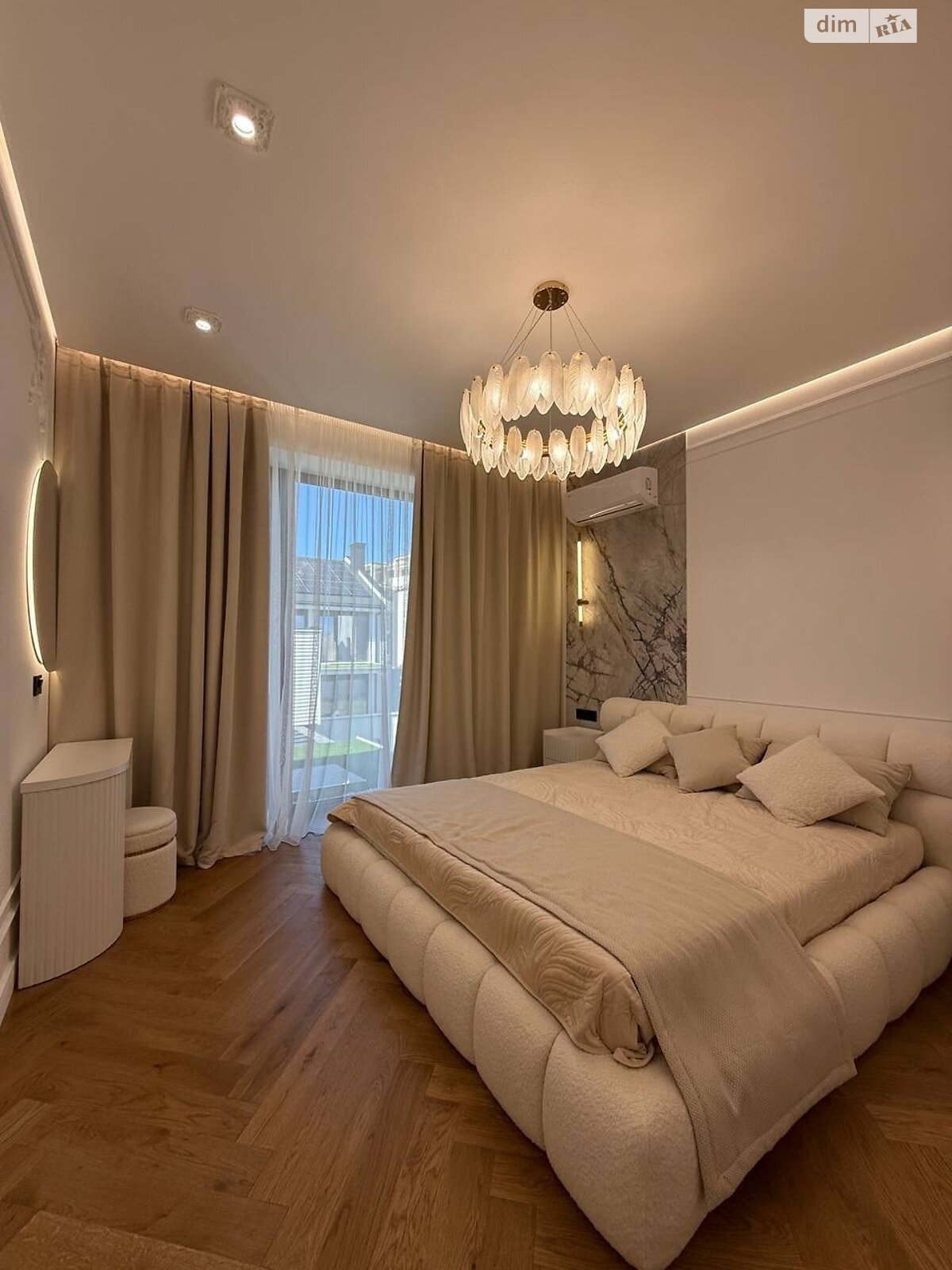 двоповерховий таунхаус, 150 кв. м, цегла. Продаж у Ужгороді фото 1 двоповерховий таунхаус, 150 кв. м, цегла. Продаж у Ужгороді фото 1