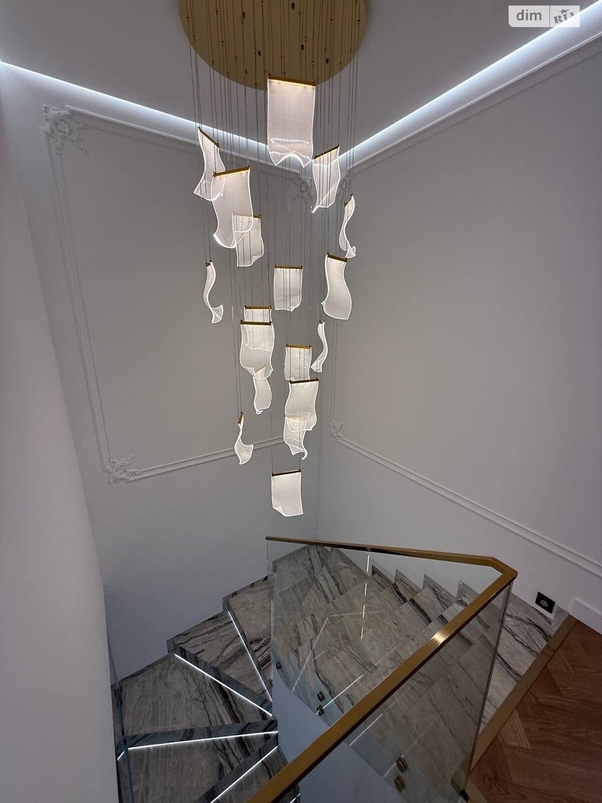 двоповерховий таунхаус, 150 кв. м, цегла. Продаж у Ужгороді фото 1 двоповерховий таунхаус, 150 кв. м, цегла. Продаж у Ужгороді фото 1