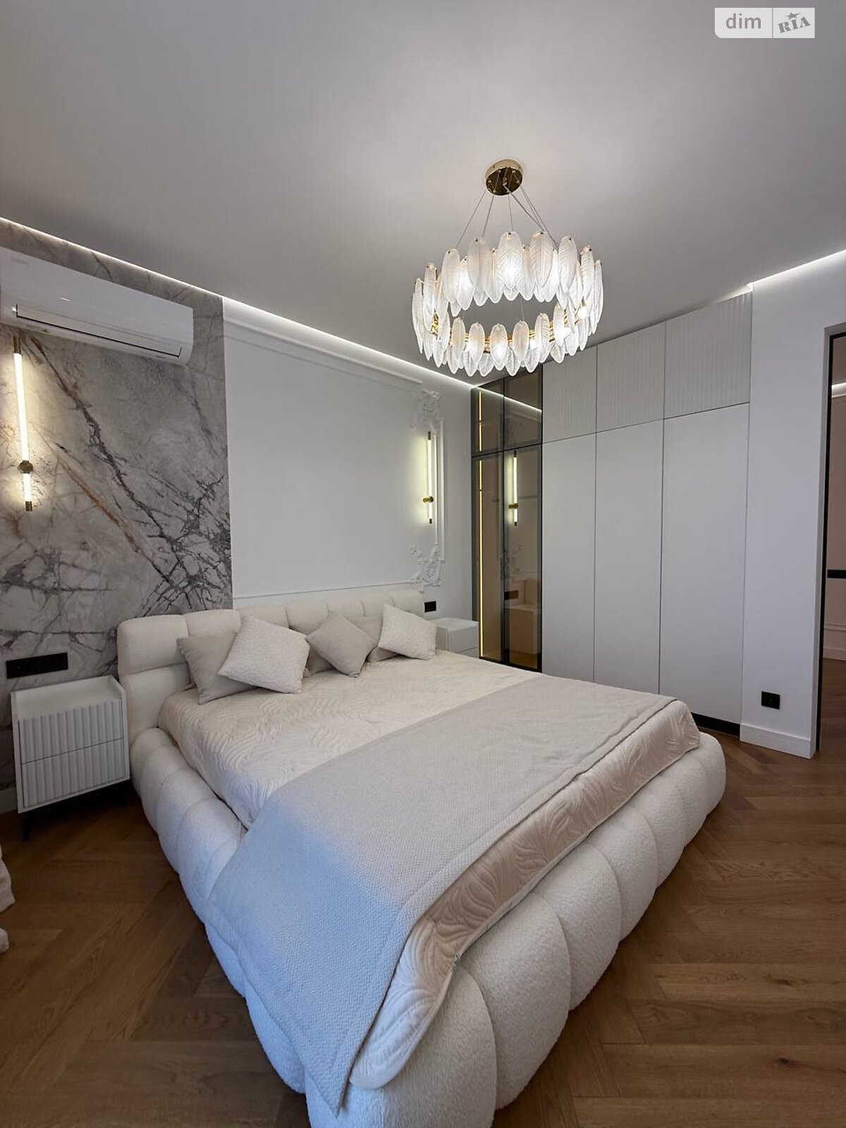 двоповерховий таунхаус, 150 кв. м, цегла. Продаж у Ужгороді фото 1 двоповерховий таунхаус, 150 кв. м, цегла. Продаж у Ужгороді фото 1