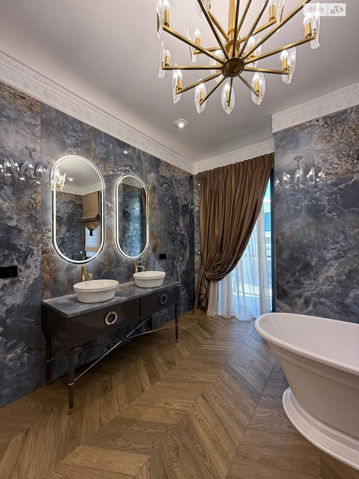 двоповерховий таунхаус, 150 кв. м, цегла. Продаж у Ужгороді фото 1 двоповерховий таунхаус, 150 кв. м, цегла. Продаж у Ужгороді фото 1