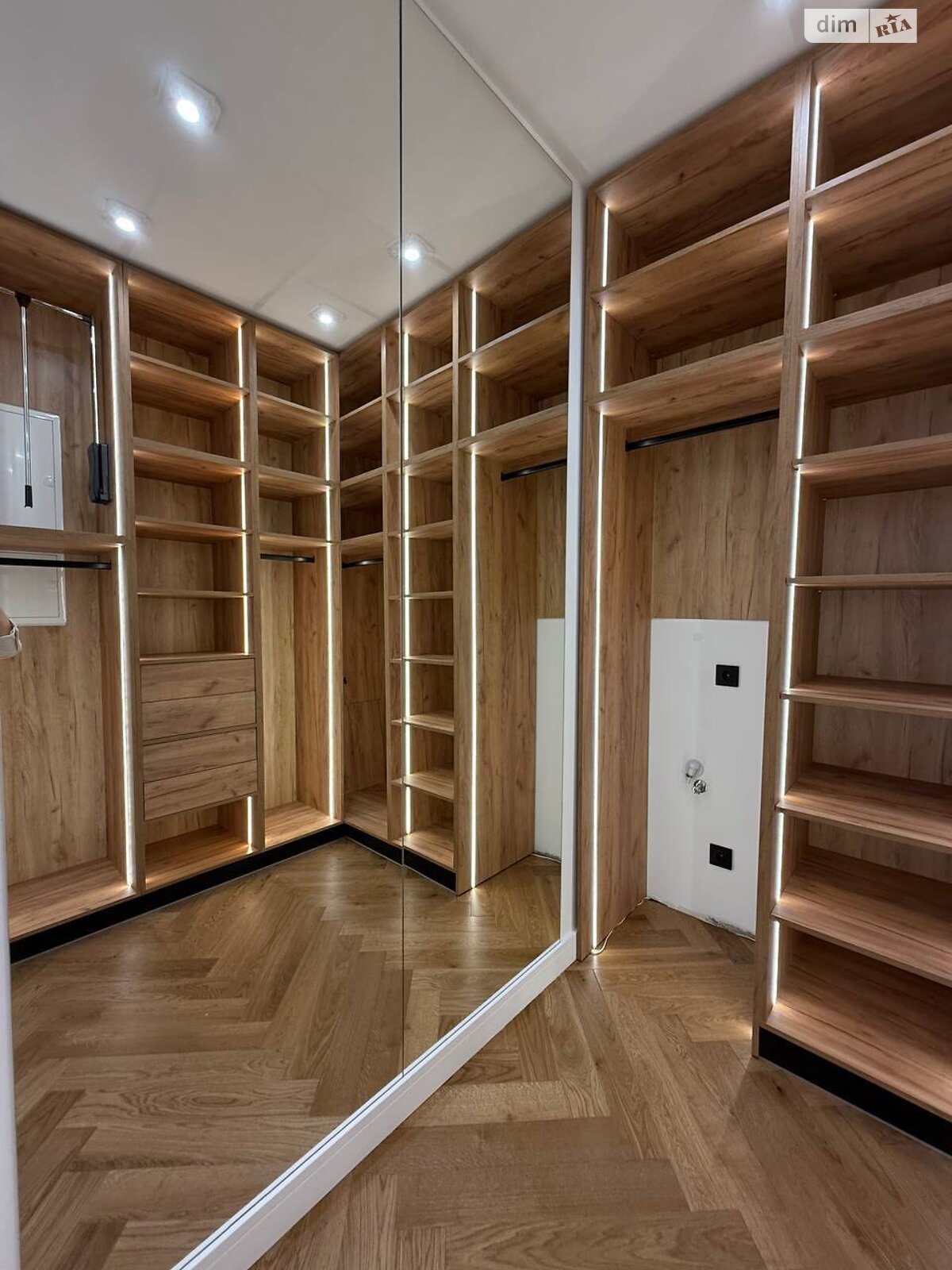 двоповерховий таунхаус, 150 кв. м, цегла. Продаж у Ужгороді фото 1 двоповерховий таунхаус, 150 кв. м, цегла. Продаж у Ужгороді фото 1