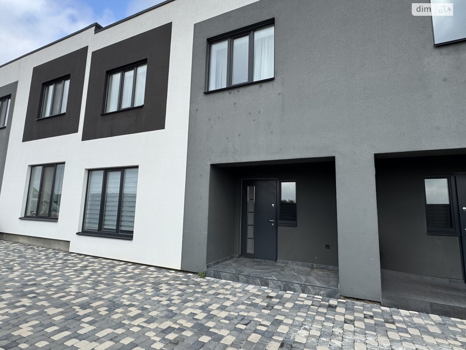 двухэтажный таунхаус, 109 кв. м, кирпич. Продажа в Прибужскому фото 1 двухэтажный таунхаус, 109 кв. м, кирпич. Продажа в Прибужскому фото 1