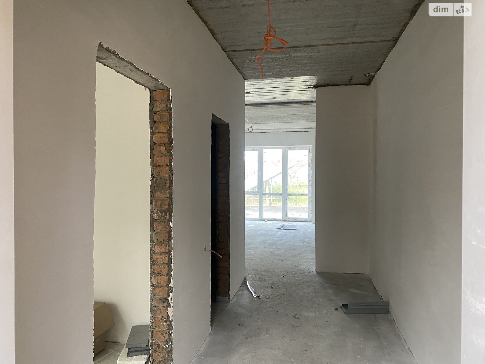 двухэтажный таунхаус, 120 кв. м, кирпич. Продажа в Зарванцах фото 1