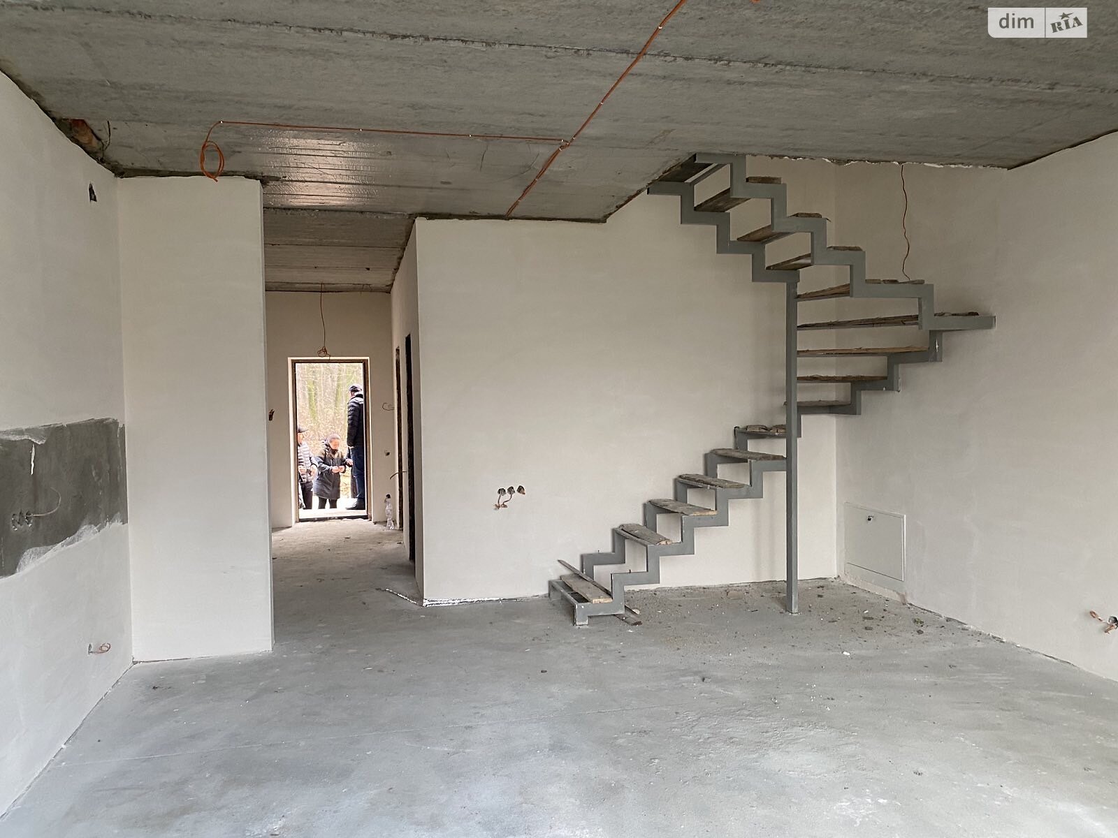 двухэтажный таунхаус, 120 кв. м, кирпич. Продажа в Зарванцах фото 1