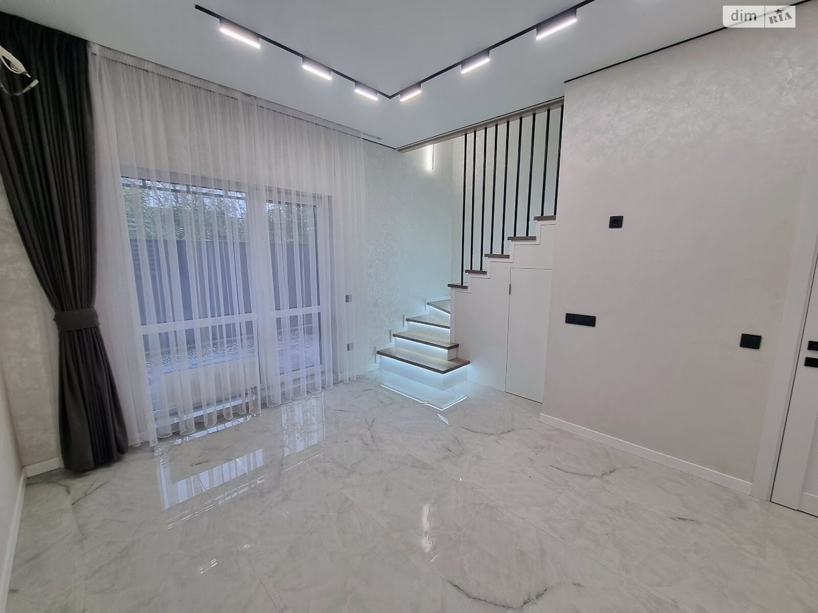 двухэтажный таунхаус, 75 кв. м, кирпич. Продажа в Виннице фото 1 двухэтажный таунхаус, 75 кв. м, кирпич. Продажа в Виннице фото 1