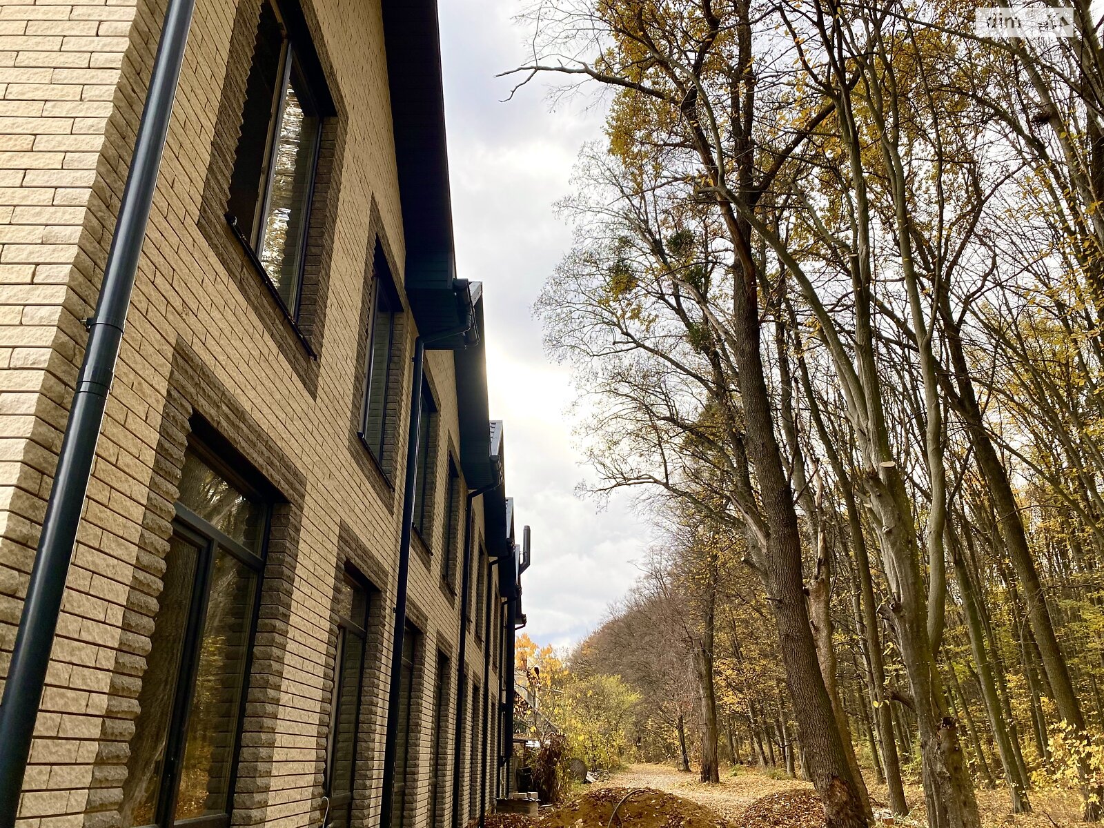 двухэтажный таунхаус, 125 кв. м, кирпич. Продажа в Виннице район Корея фото 1 двухэтажный таунхаус, 125 кв. м, кирпич. Продажа в Виннице район Корея фото 1