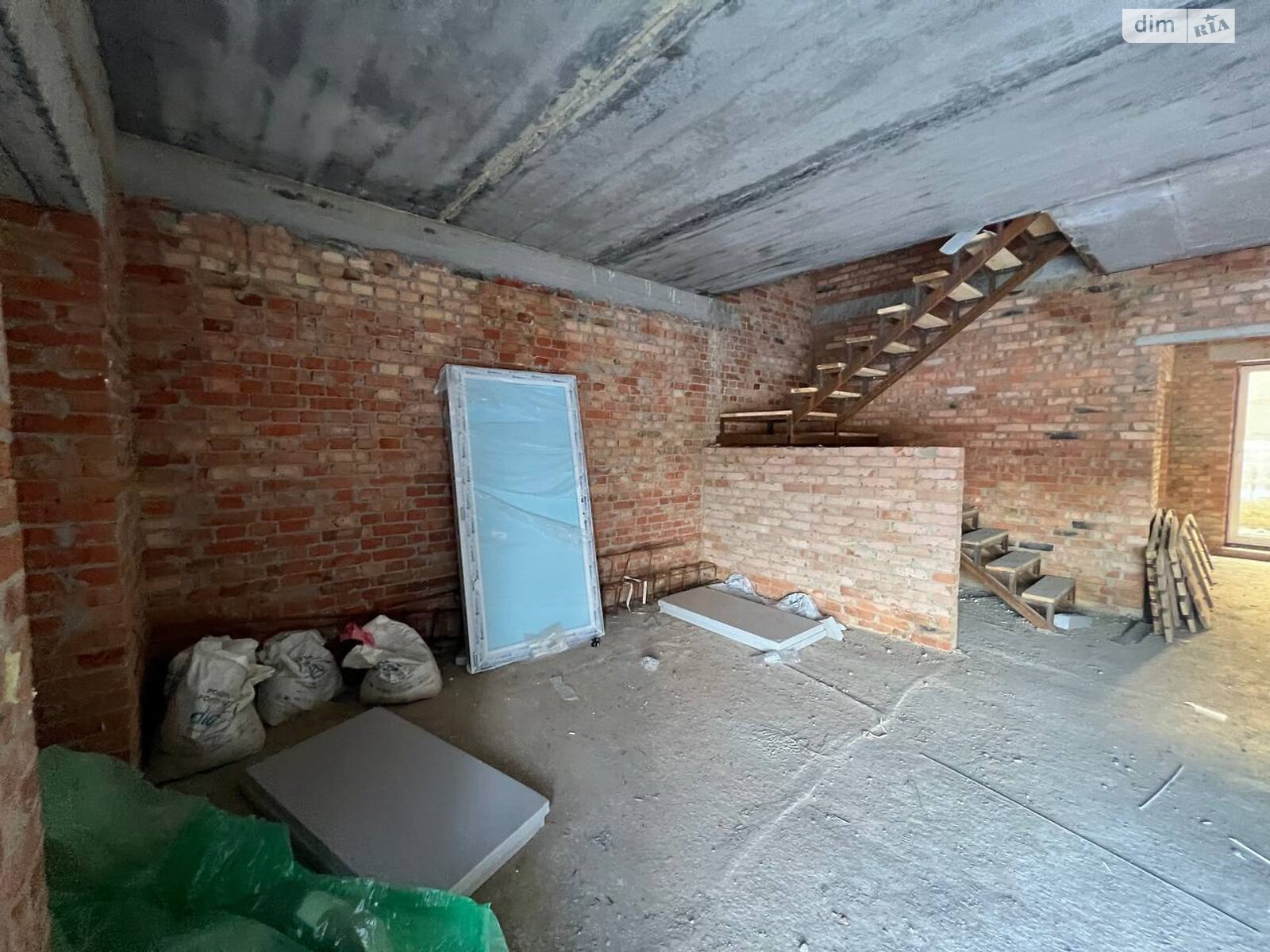 триповерховий таунхаус, 200 кв. м, цегла. Продаж в Вінниці, район Старе місто фото 1 триповерховий таунхаус, 200 кв. м, цегла. Продаж в Вінниці, район Старе місто фото 1