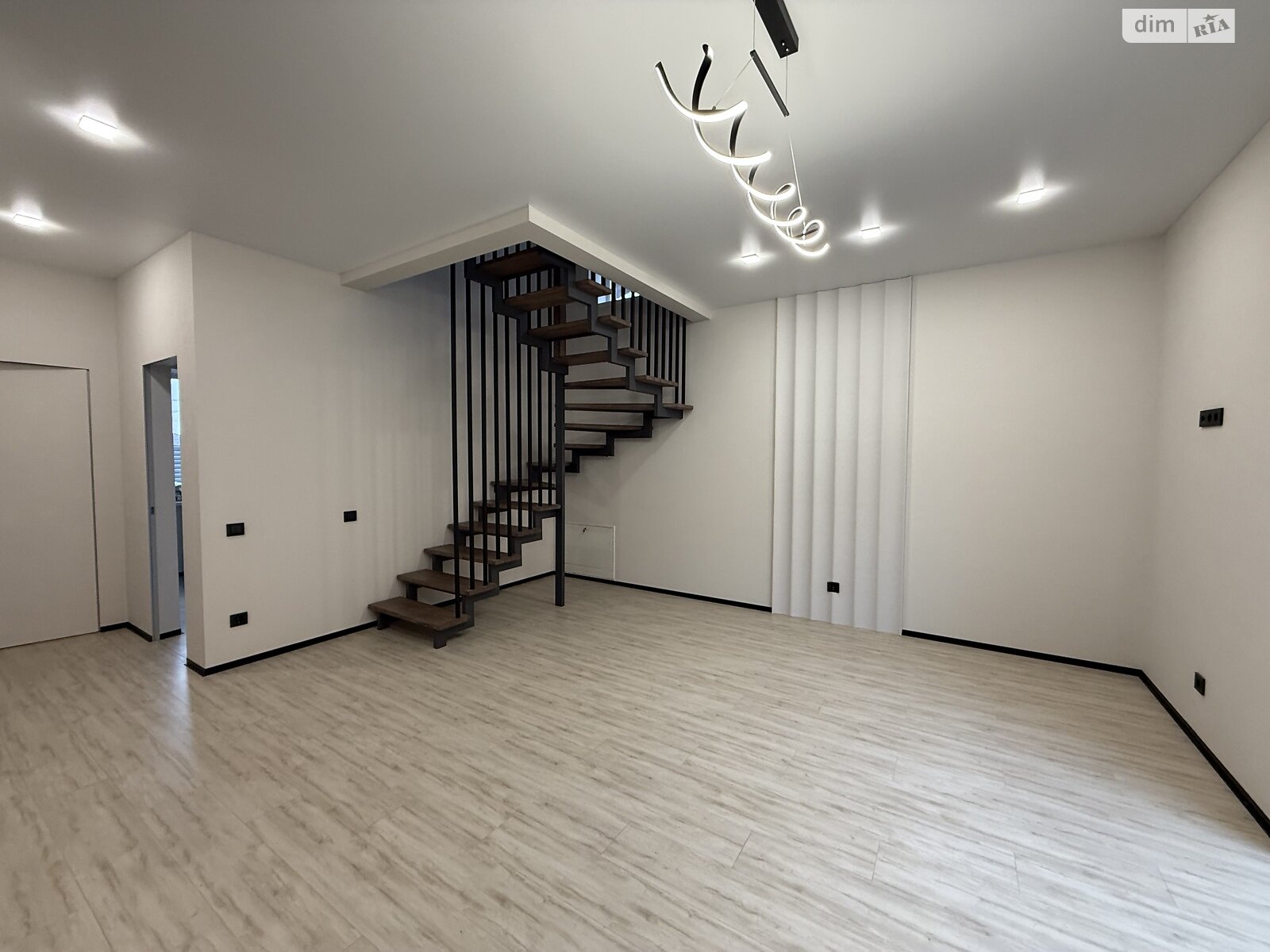 двухэтажный таунхаус, 90 кв. м, кирпич. Продажа в Виннице район Пирогово фото 1