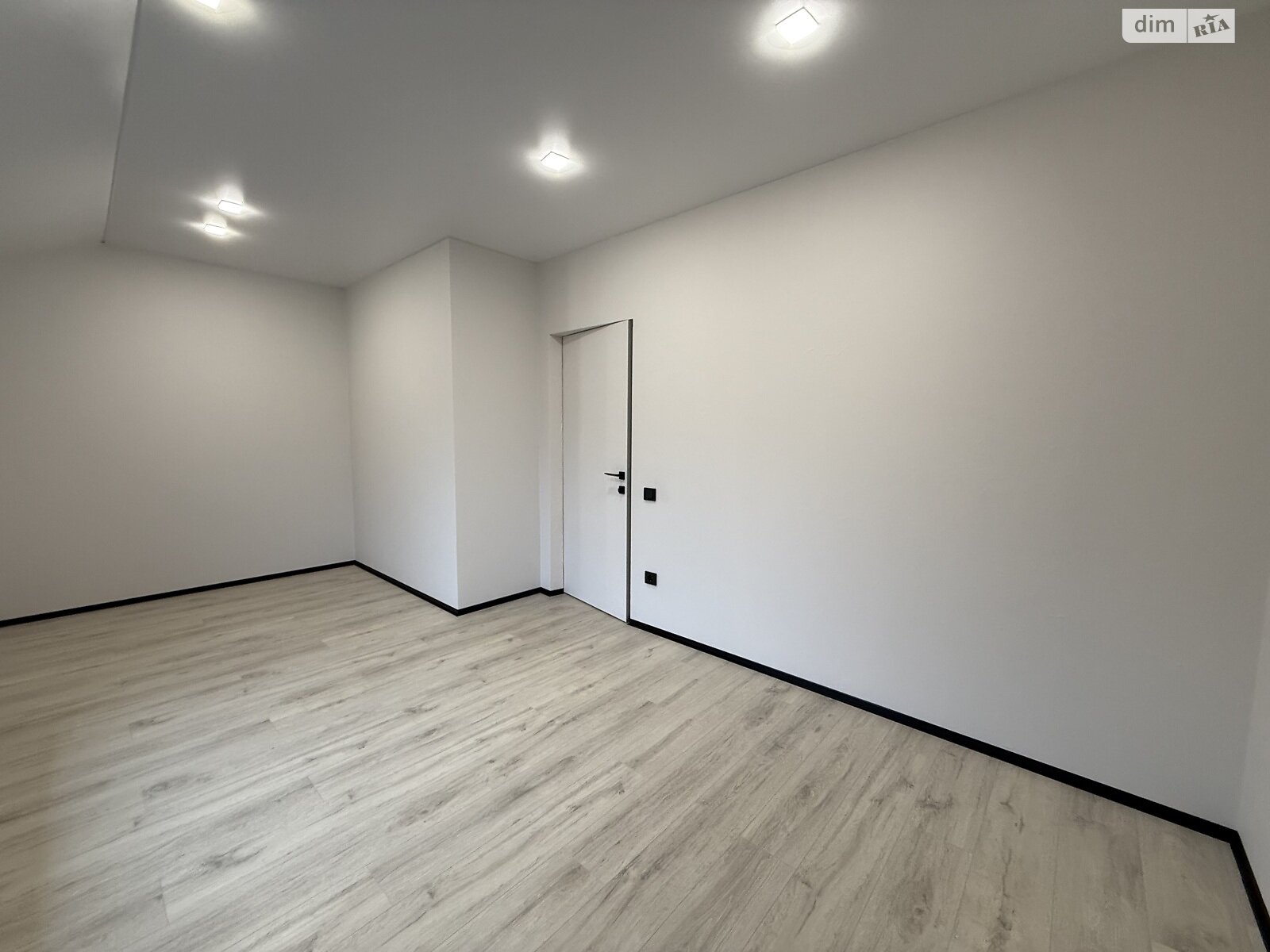 двухэтажный таунхаус, 90 кв. м, кирпич. Продажа в Виннице район Пирогово фото 1