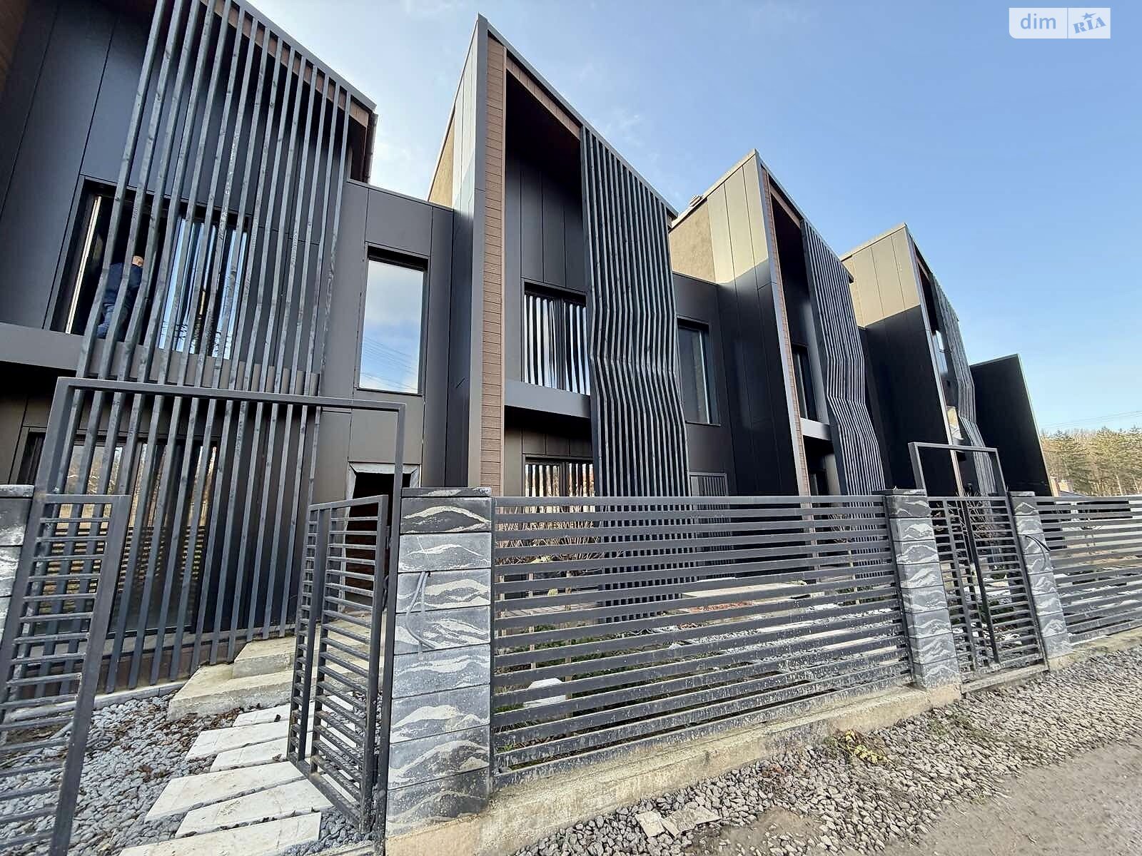 двухэтажный таунхаус, 92.9 кв. м, кирпич. Продажа в Виннице район Пятничаны фото 1 двухэтажный таунхаус, 92.9 кв. м, кирпич. Продажа в Виннице район Пятничаны фото 1