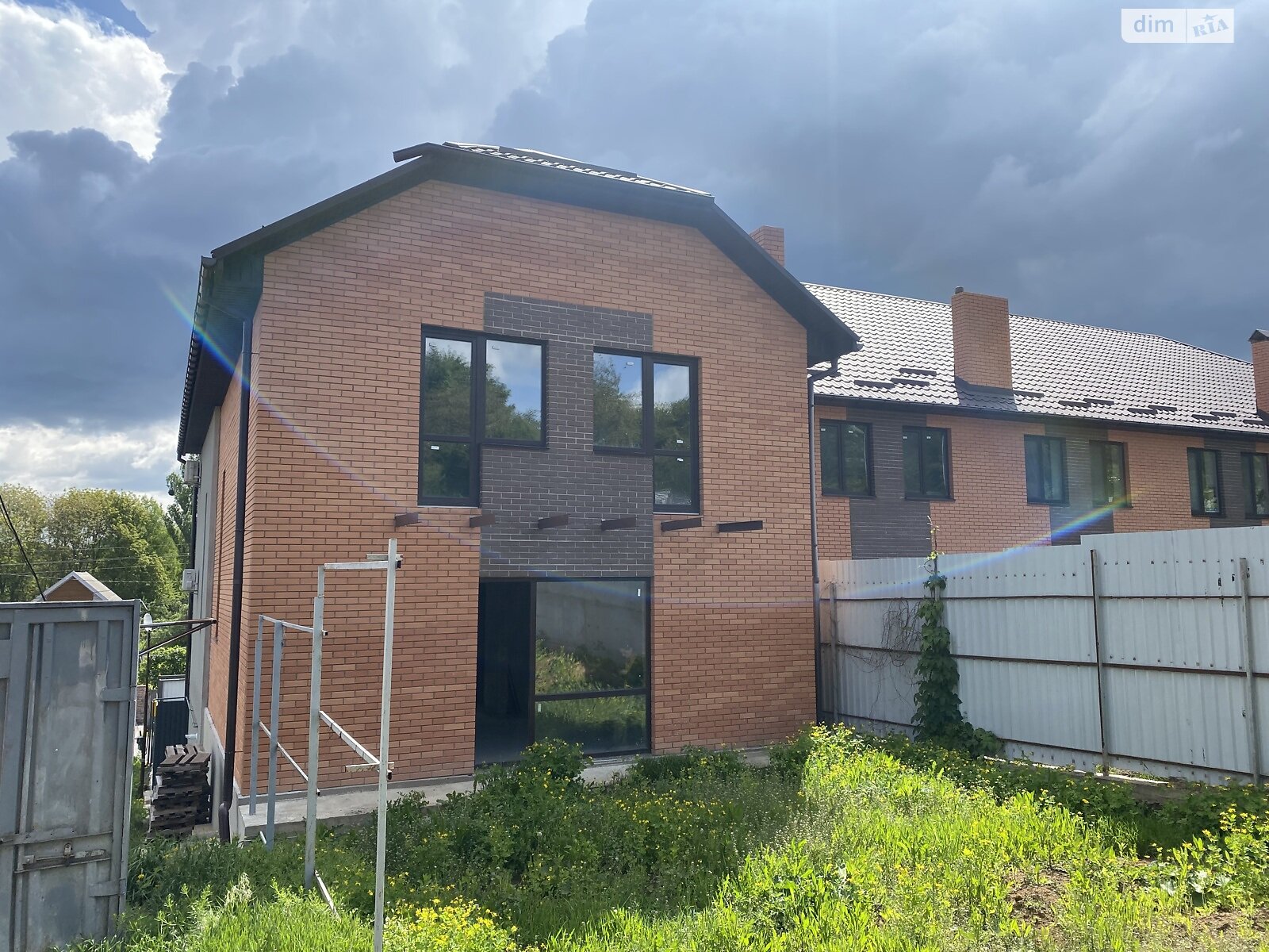 двоповерховий таунхаус, 100 кв. м, цегла. Продаж в Вінниці, район П’ятничани фото 1 двоповерховий таунхаус, 100 кв. м, цегла. Продаж в Вінниці, район П’ятничани фото 1