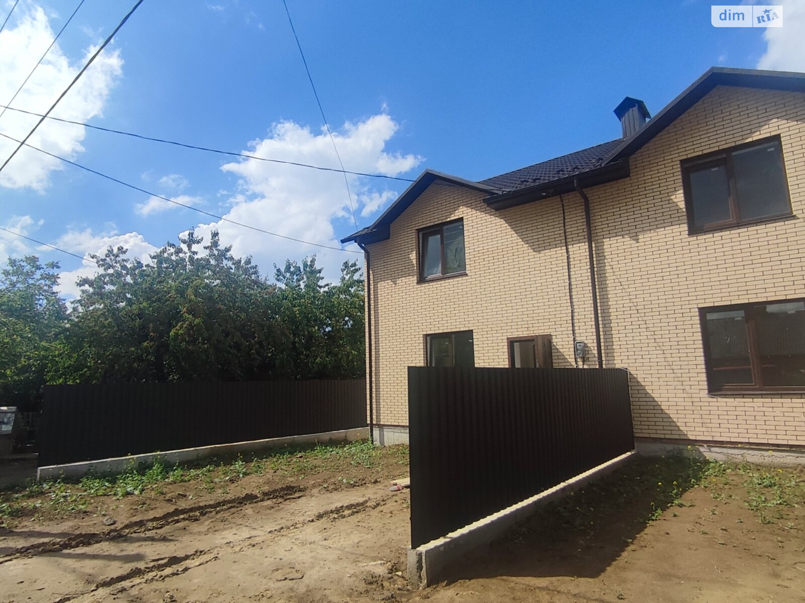 трехэтажный таунхаус, 105 кв. м, кирпич. Продажа в Виннице район Старый город фото 1 трехэтажный таунхаус, 105 кв. м, кирпич. Продажа в Виннице район Старый город фото 1