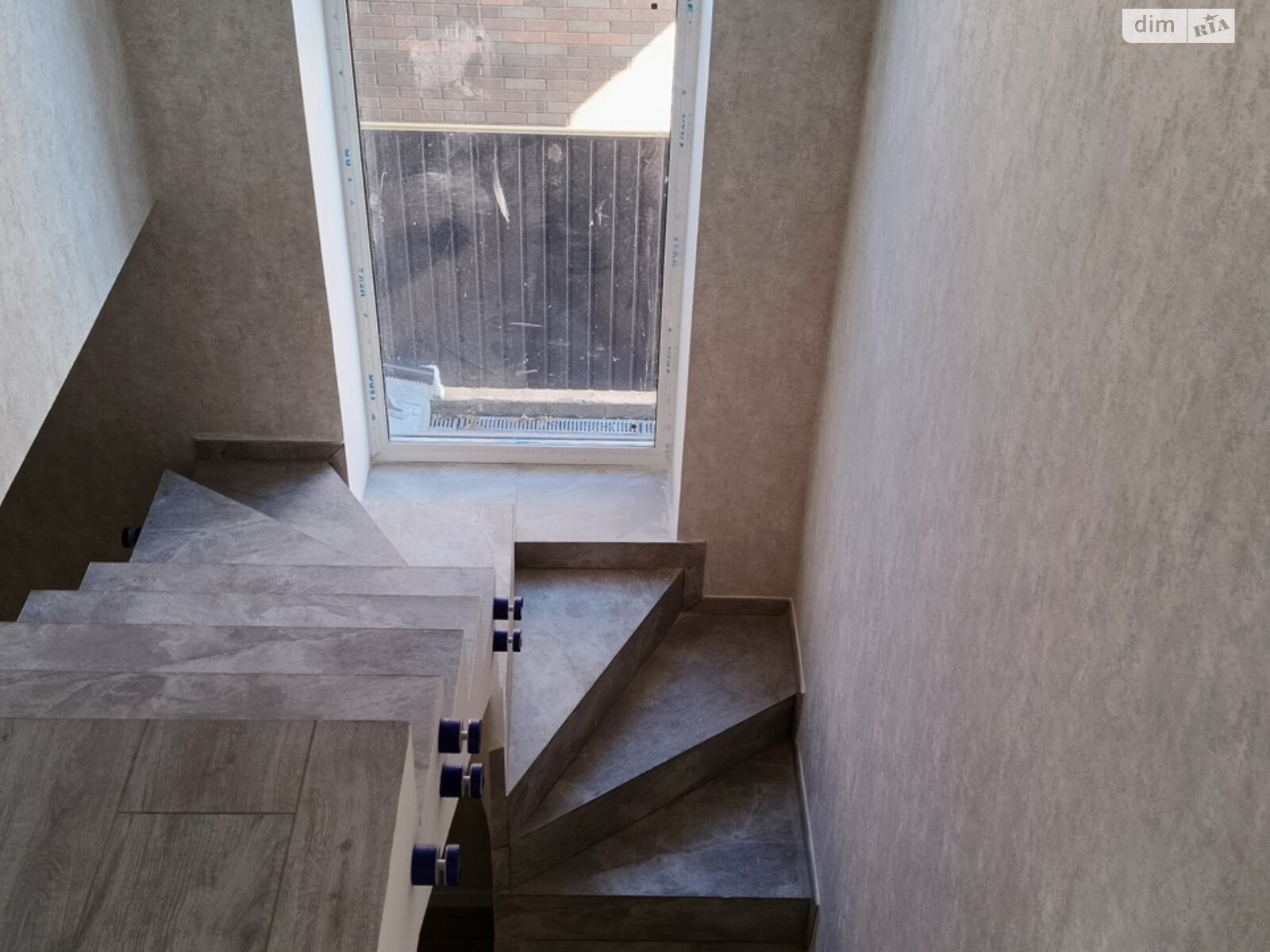 двухэтажный таунхаус, 92 кв. м, кирпич. Продажа в Виннице район Старый город фото 1 двухэтажный таунхаус, 92 кв. м, кирпич. Продажа в Виннице район Старый город фото 1