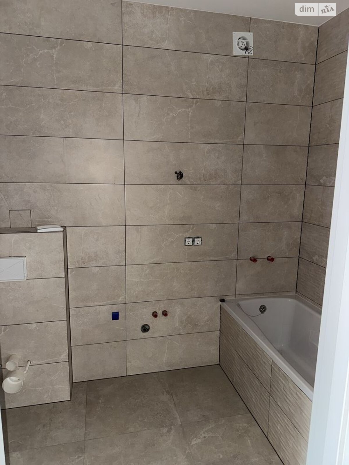 двухэтажный таунхаус, 90 кв. м, кирпич. Продажа в Виннице район Старый город фото 1 двухэтажный таунхаус, 90 кв. м, кирпич. Продажа в Виннице район Старый город фото 1