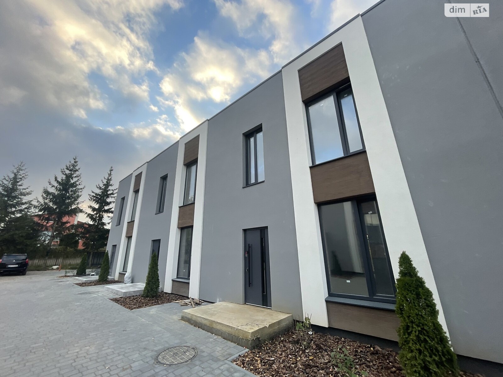 двухэтажный таунхаус, 120 кв. м, кирпич. Продажа в Виннице район Вишенка фото 1 двухэтажный таунхаус, 120 кв. м, кирпич. Продажа в Виннице район Вишенка фото 1