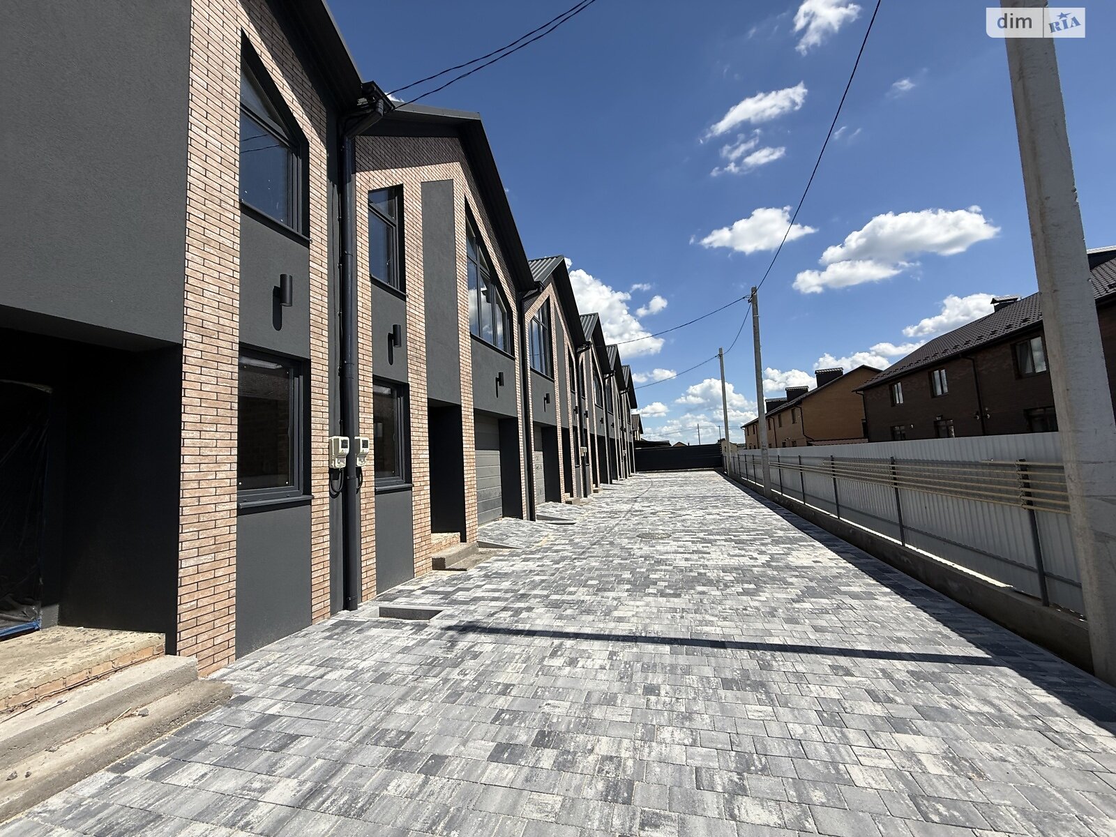 двухэтажный таунхаус, 115 кв. м, кирпич. Продажа в Виннице фото 1 двухэтажный таунхаус, 115 кв. м, кирпич. Продажа в Виннице фото 1