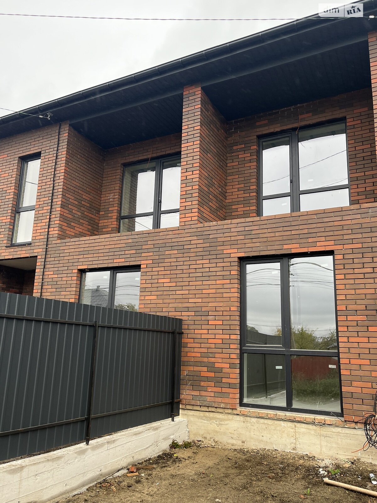 двухэтажный таунхаус, 122 кв. м, кирпич. Продажа в Винницких Хуторах фото 1 двухэтажный таунхаус, 122 кв. м, кирпич. Продажа в Винницких Хуторах фото 1