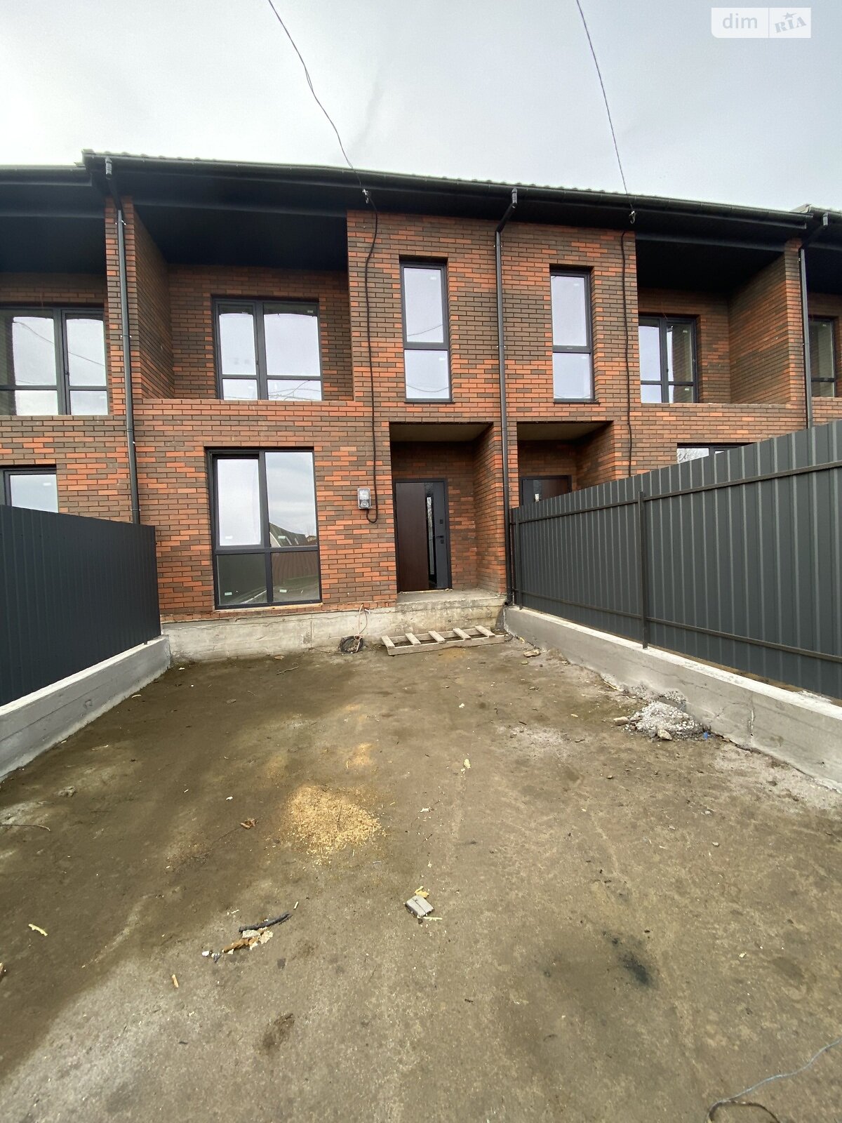 двухэтажный таунхаус, 120 кв. м, кирпич. Продажа в Винницких Хуторах фото 1