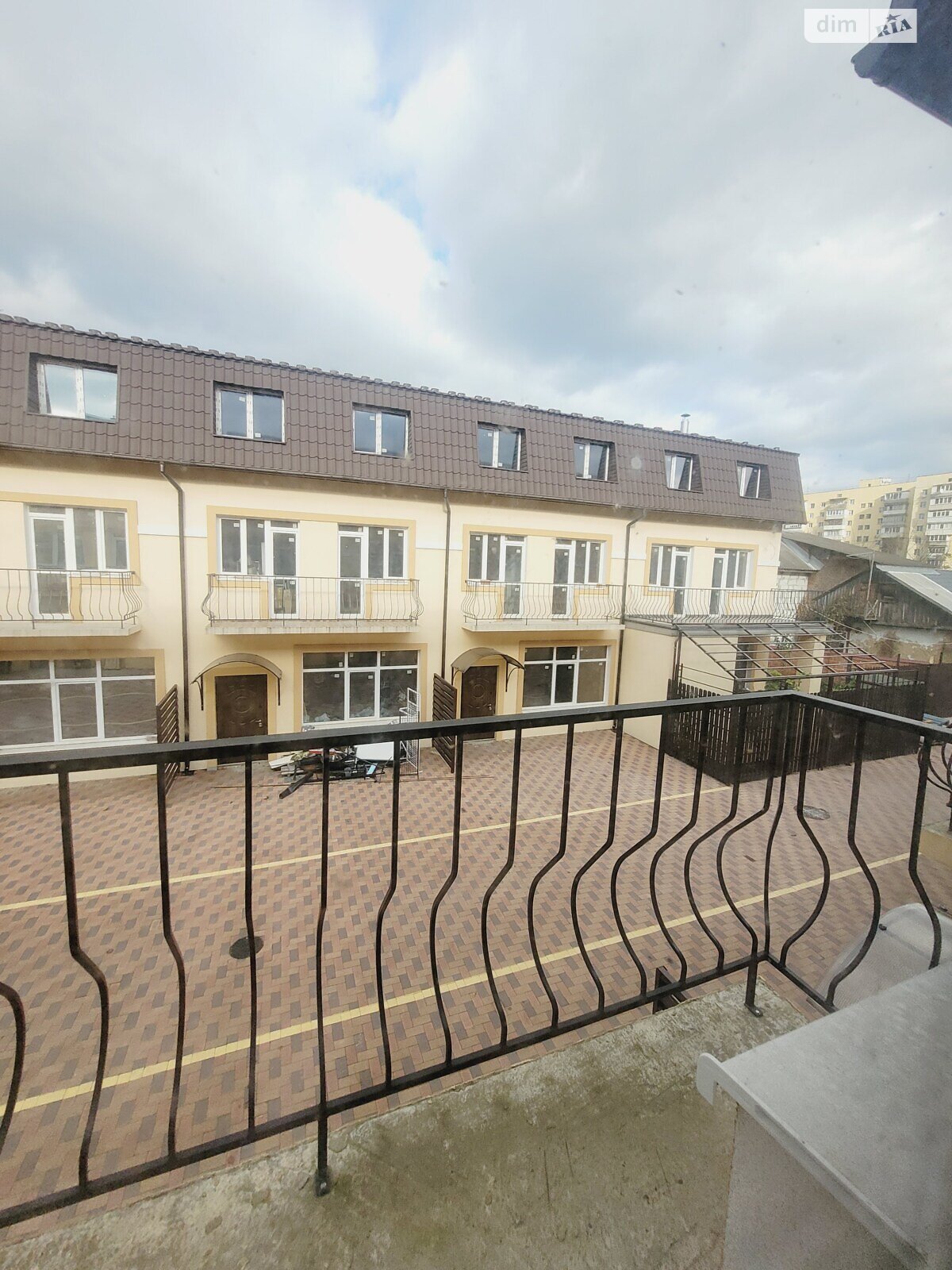 трехэтажный таунхаус, 96.2 кв. м, кирпич. Продажа в Вишневом фото 1 трехэтажный таунхаус, 96.2 кв. м, кирпич. Продажа в Вишневом фото 1