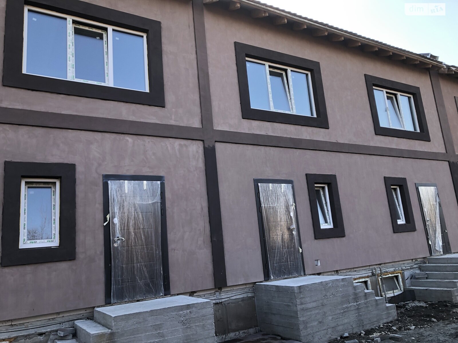 двухэтажный таунхаус, 70 кв. м, шлакоблок. Продажа в Вишневом фото 1 двухэтажный таунхаус, 70 кв. м, шлакоблок. Продажа в Вишневом фото 1