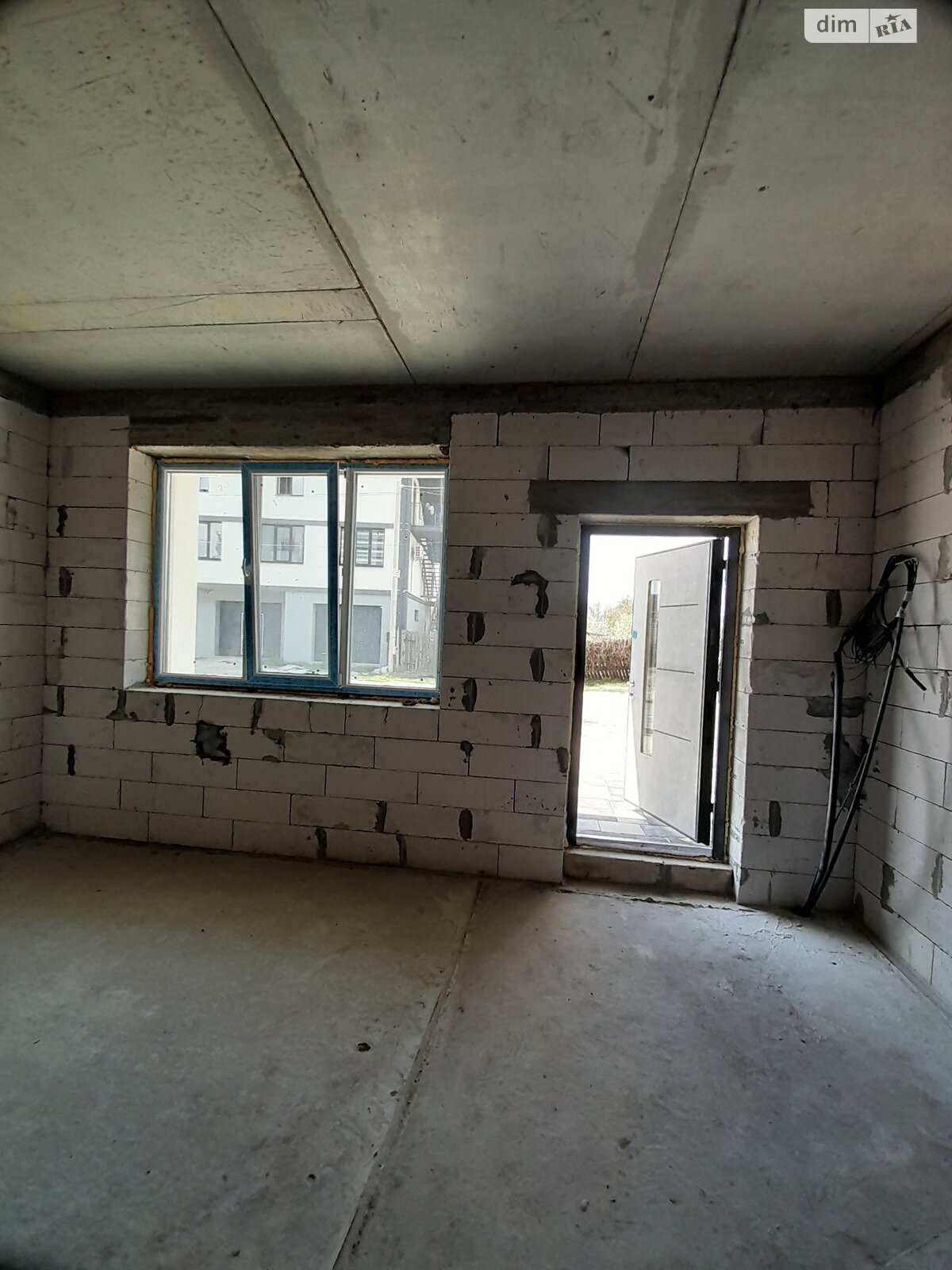 трехэтажный таунхаус, 115 кв. м, газобетон. Продажа в Вишневом фото 1 трехэтажный таунхаус, 115 кв. м, газобетон. Продажа в Вишневом фото 1