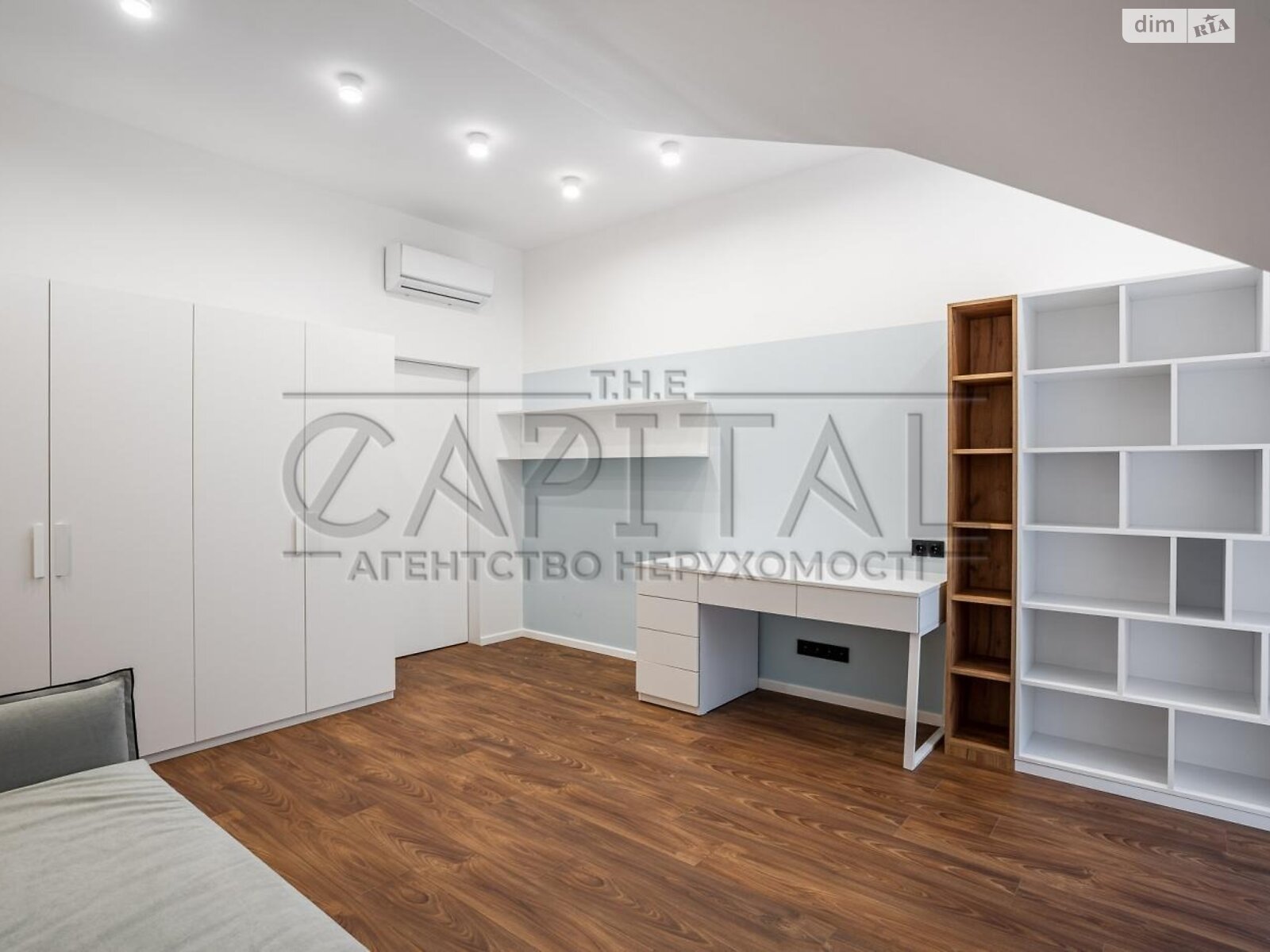 двухэтажный таунхаус, 238.1 кв. м, газобетон. Продажа в Вите-Почтовой фото 1