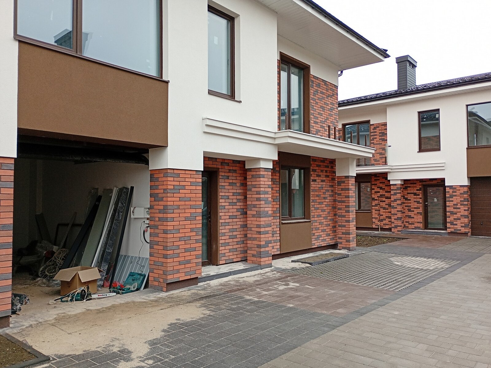двоповерховий таунхаус, 138 кв. м, кирпич. Продаж у Вовчинцю фото 1 двоповерховий таунхаус, 138 кв. м, кирпич. Продаж у Вовчинцю фото 1