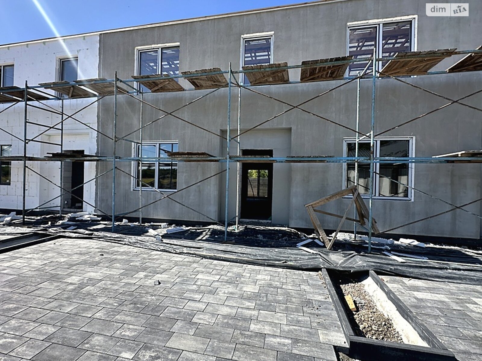 двухэтажный таунхаус, 106 кв. м, пеноблок. Продажа в Ворзеле фото 1