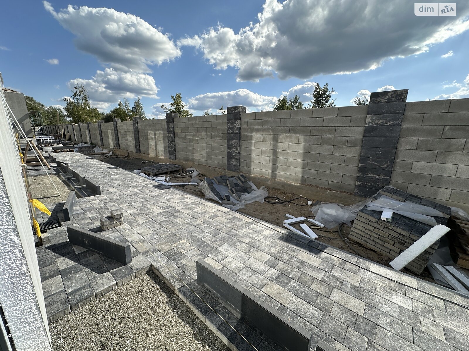 двухэтажный таунхаус, 106 кв. м, пеноблок. Продажа в Ворзеле фото 1