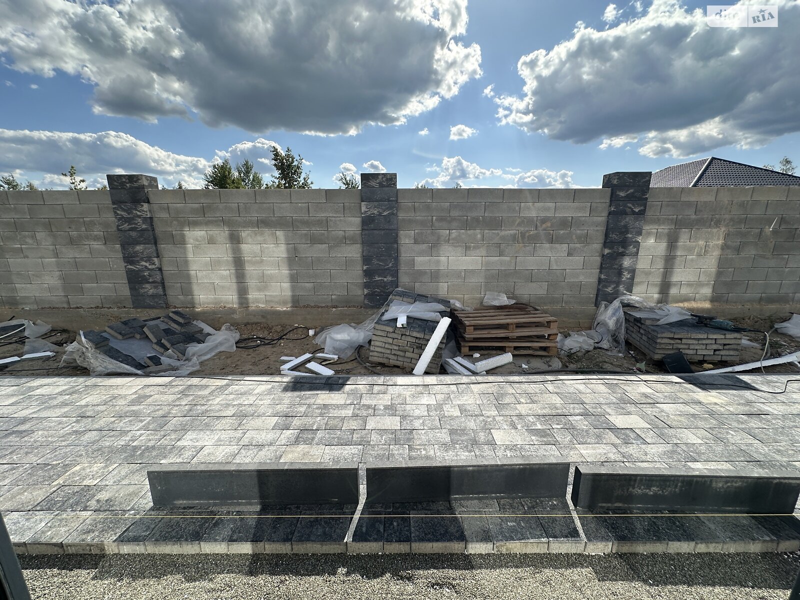 двухэтажный таунхаус, 106 кв. м, пеноблок. Продажа в Ворзеле фото 1