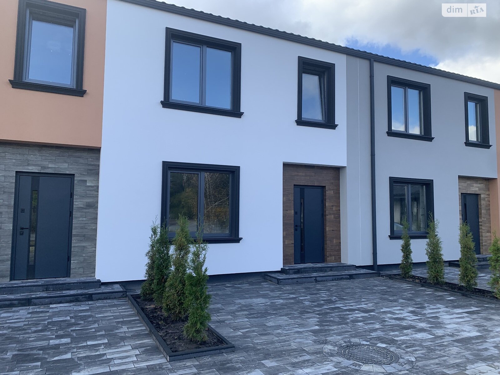 двухэтажный таунхаус, 105 кв. м, пеноблок. Продажа в Ворзеле фото 1