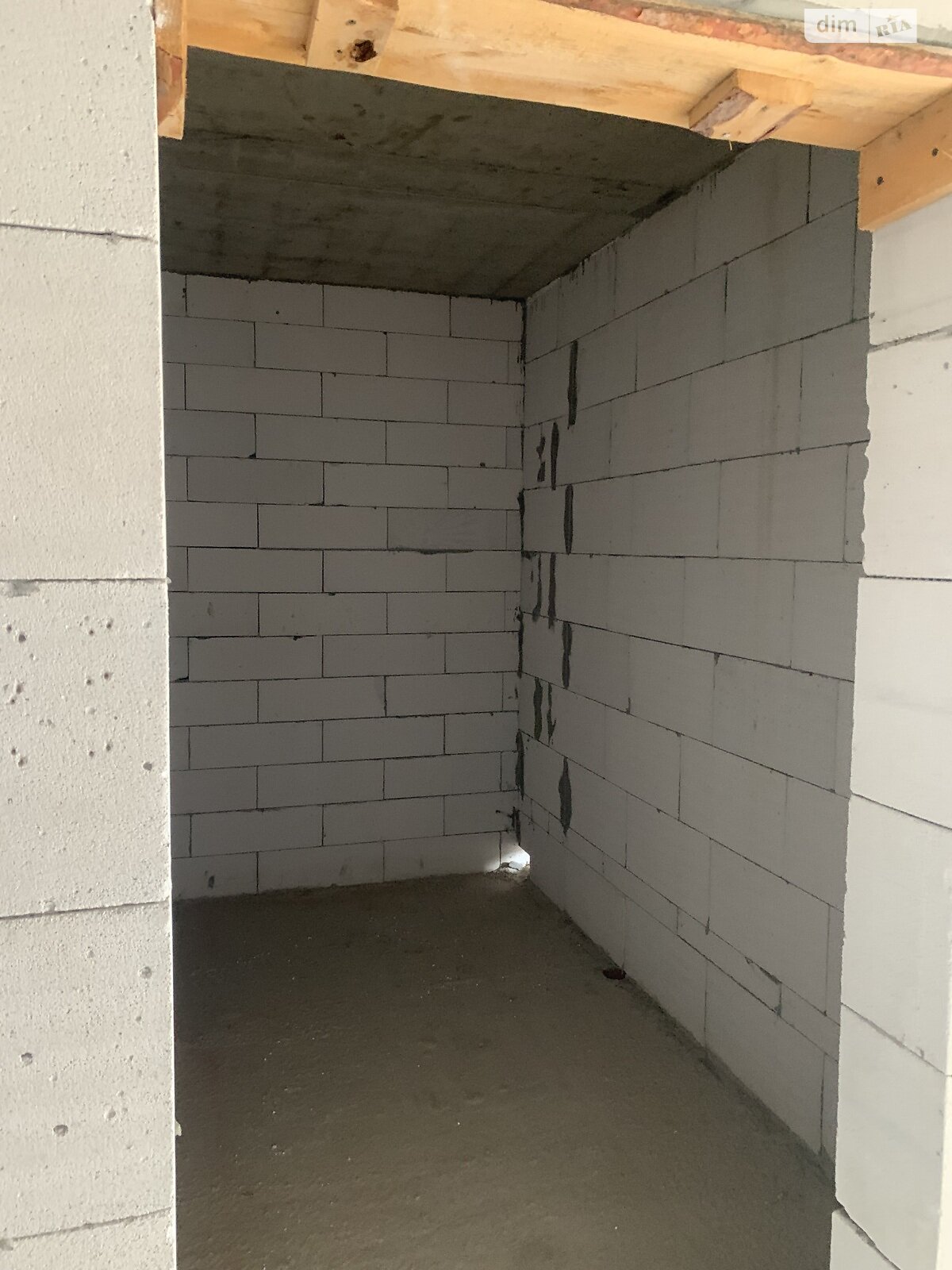 двухэтажный таунхаус, 105 кв. м, пеноблок. Продажа в Ворзеле фото 1