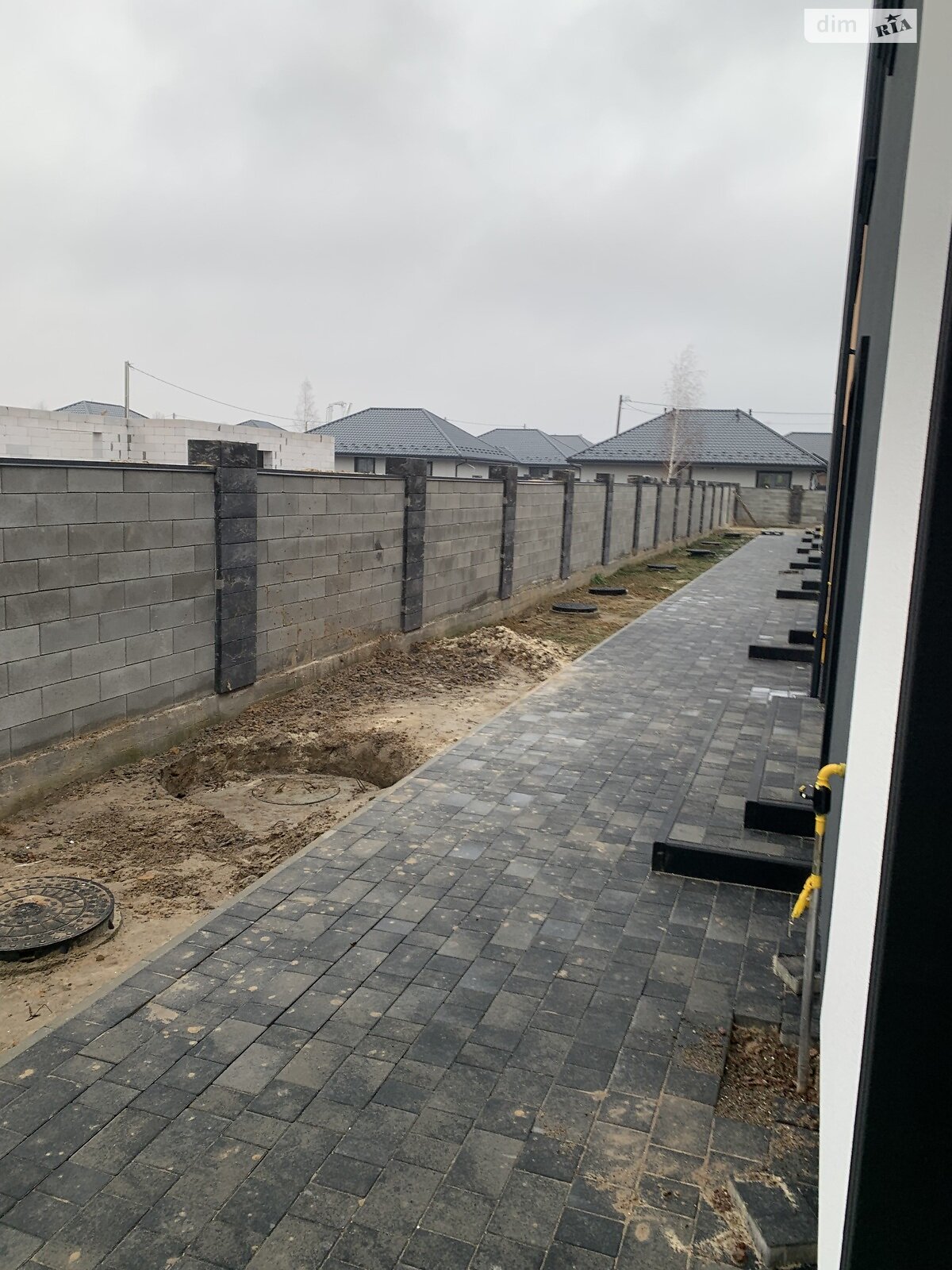 двухэтажный таунхаус, 105.9 кв. м, пеноблок. Продажа в Ворзеле фото 1 двухэтажный таунхаус, 105.9 кв. м, пеноблок. Продажа в Ворзеле фото 1