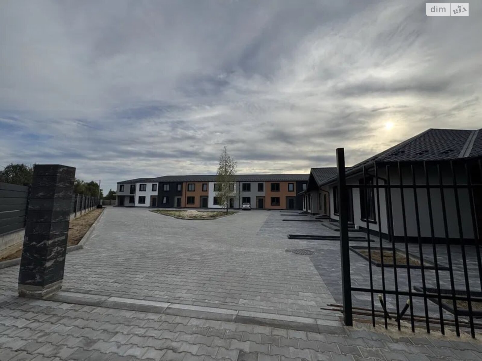 двухэтажный таунхаус, 105.9 кв. м, пеноблок. Продажа в Ворзеле фото 1 двухэтажный таунхаус, 105.9 кв. м, пеноблок. Продажа в Ворзеле фото 1