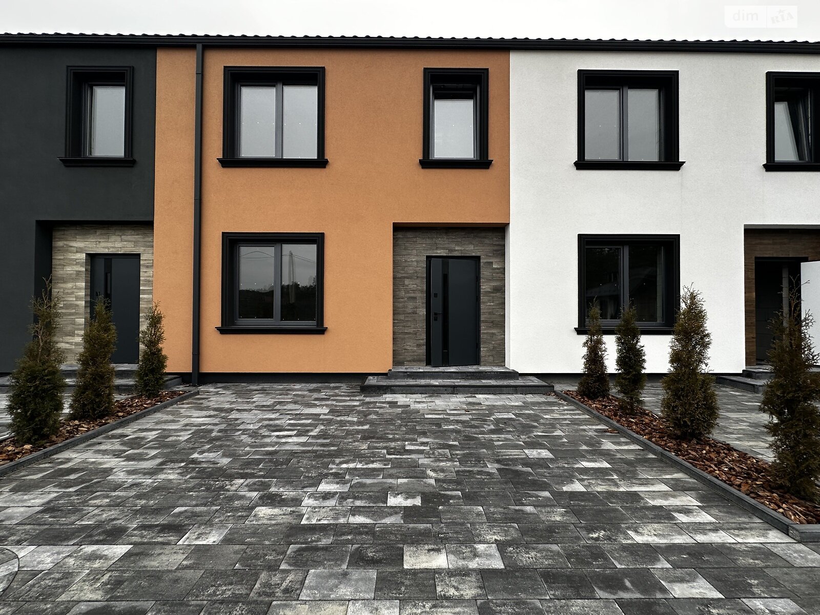 двухэтажный таунхаус, 105 кв. м, пеноблок. Продажа в Ворзеле фото 1 двухэтажный таунхаус, 105 кв. м, пеноблок. Продажа в Ворзеле фото 1