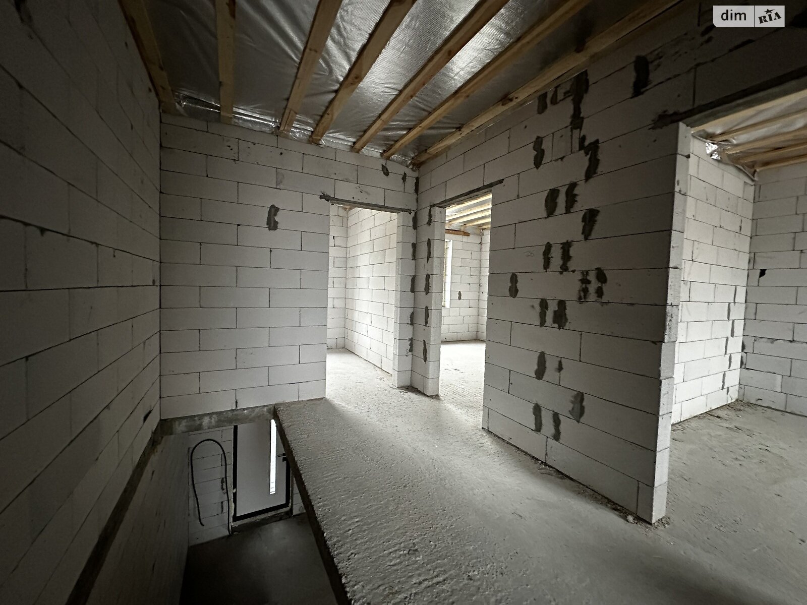 двухэтажный таунхаус, 105 кв. м, пеноблок. Продажа в Ворзеле фото 1 двухэтажный таунхаус, 105 кв. м, пеноблок. Продажа в Ворзеле фото 1