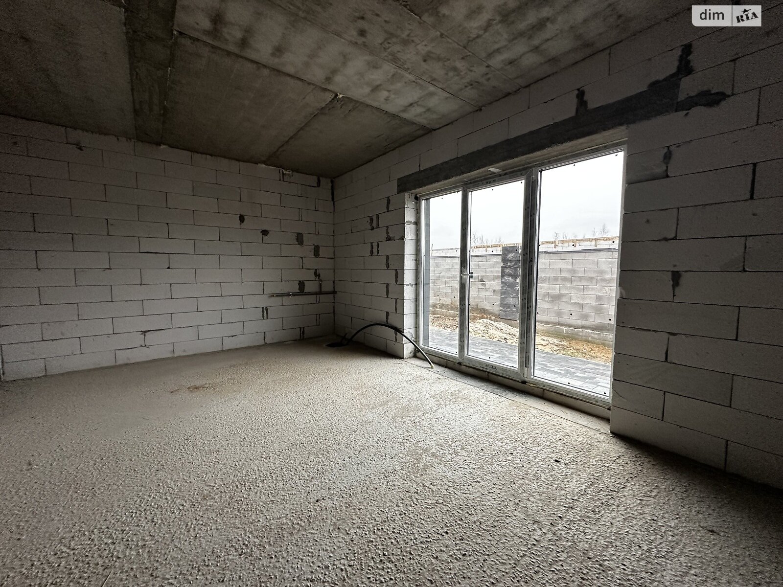 двухэтажный таунхаус, 105 кв. м, пеноблок. Продажа в Ворзеле фото 1 двухэтажный таунхаус, 105 кв. м, пеноблок. Продажа в Ворзеле фото 1