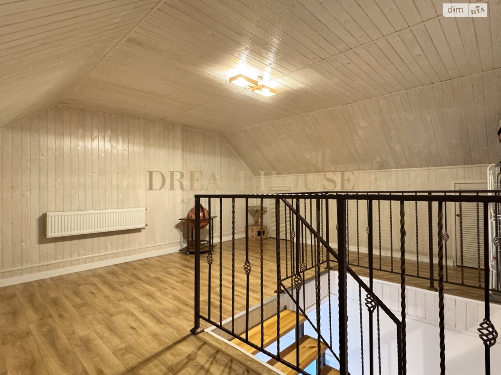 трехэтажный таунхаус, 100 кв. м, газобетон. Продажа в Ворзеле фото 1 трехэтажный таунхаус, 100 кв. м, газобетон. Продажа в Ворзеле фото 1