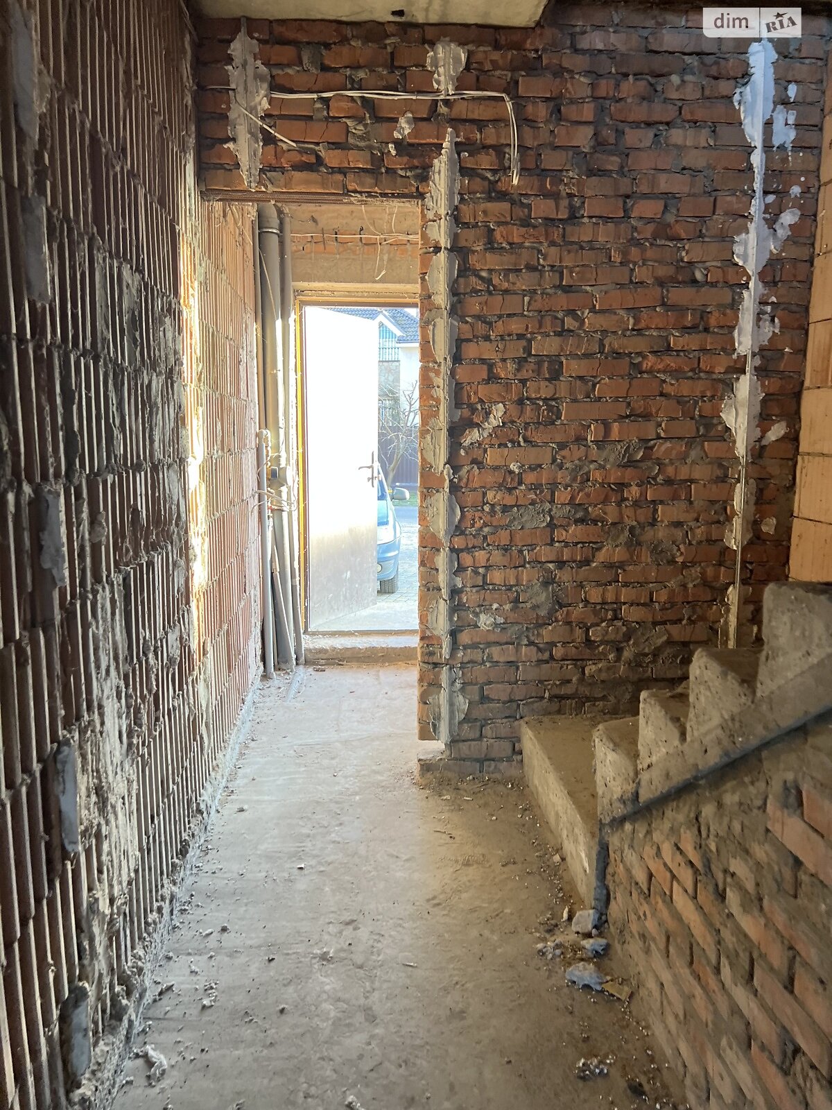 трехэтажный таунхаус, 199 кв. м, кирпич. Продажа в Ворзеле фото 1 трехэтажный таунхаус, 199 кв. м, кирпич. Продажа в Ворзеле фото 1