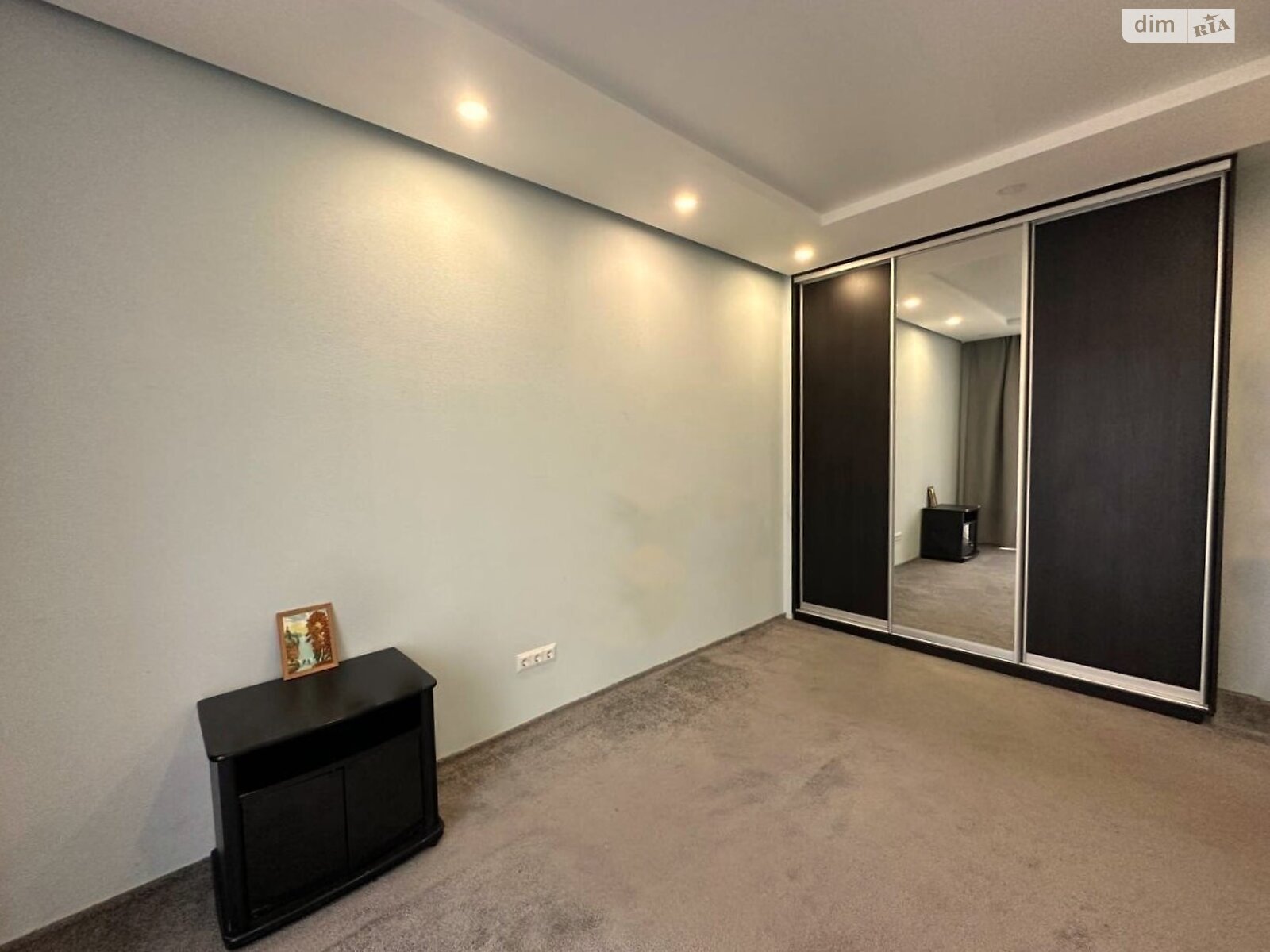 трехэтажный таунхаус, 198.9 кв. м, кирпич. Продажа в Ворзеле фото 1