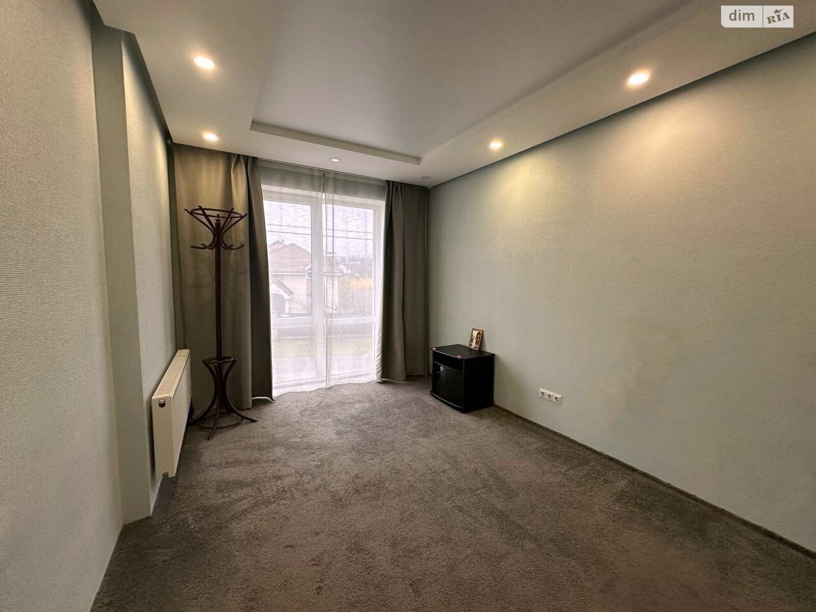 трехэтажный таунхаус, 198.9 кв. м, кирпич. Продажа в Ворзеле фото 1