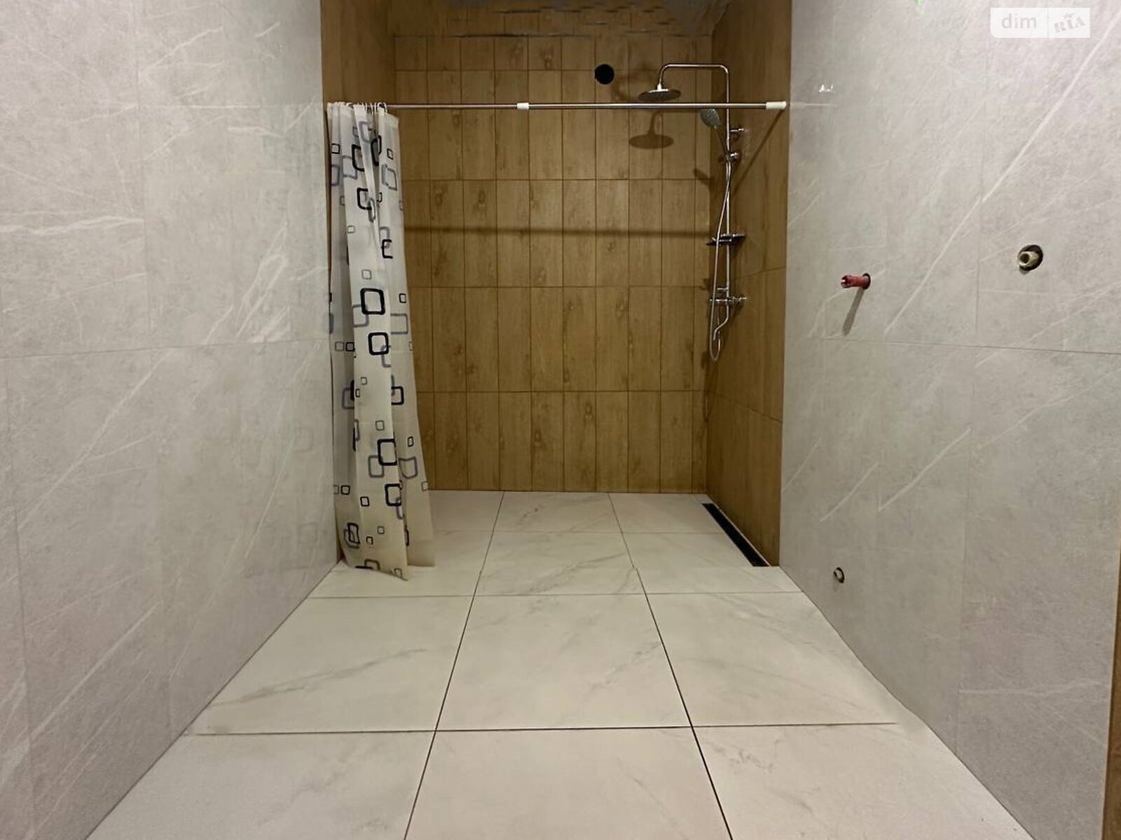 трехэтажный таунхаус, 198.9 кв. м, кирпич. Продажа в Ворзеле фото 1