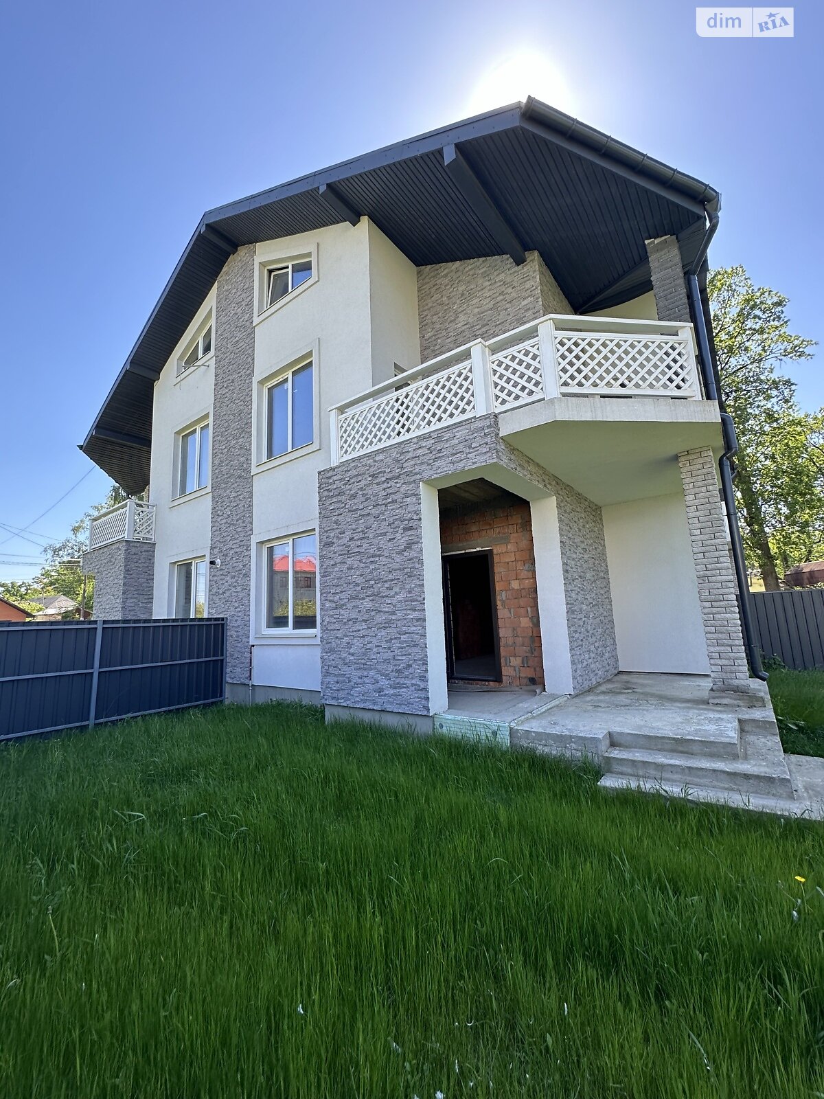 триповерховий таунхаус, 74.1 кв. м, цегла. Продаж у Ворзелі фото 1 триповерховий таунхаус, 74.1 кв. м, цегла. Продаж у Ворзелі фото 1