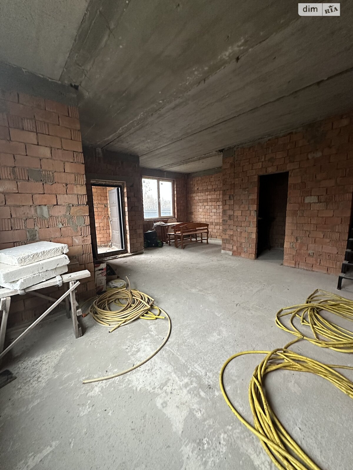 двухэтажный таунхаус, 86 кв. м, кирпич. Продажа в Ворзеле фото 1