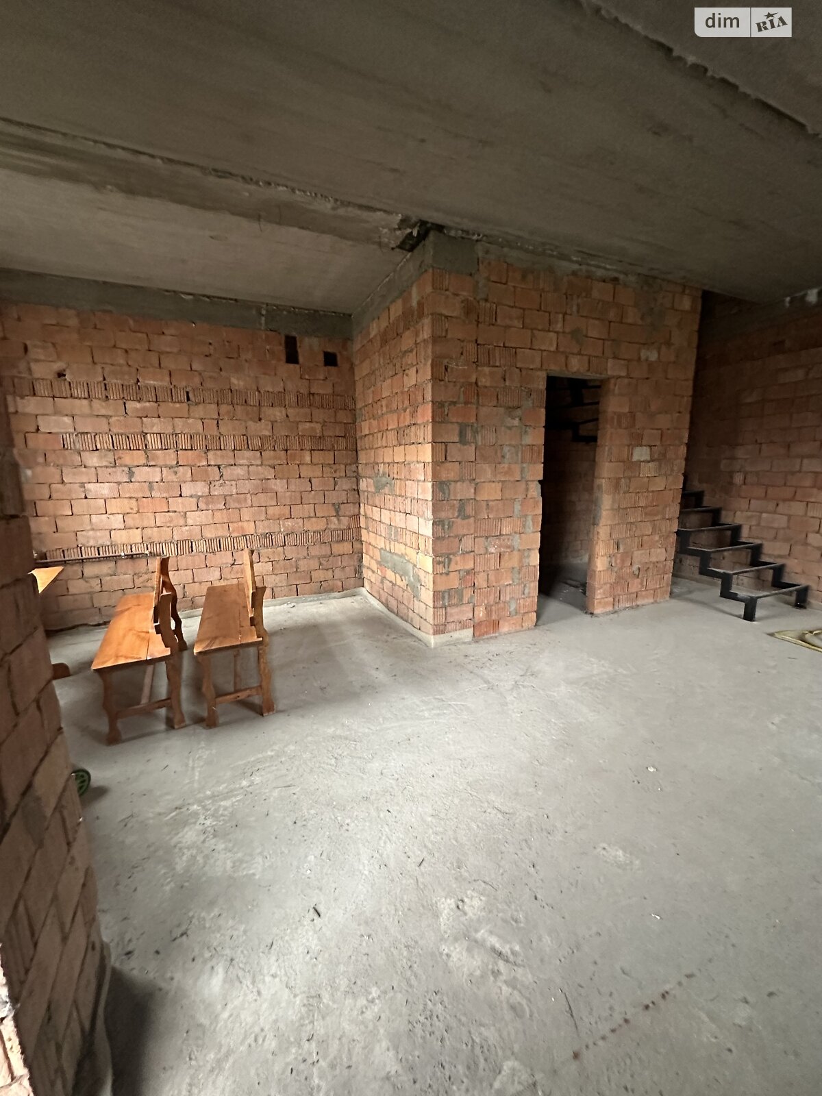 двухэтажный таунхаус, 86 кв. м, кирпич. Продажа в Ворзеле фото 1